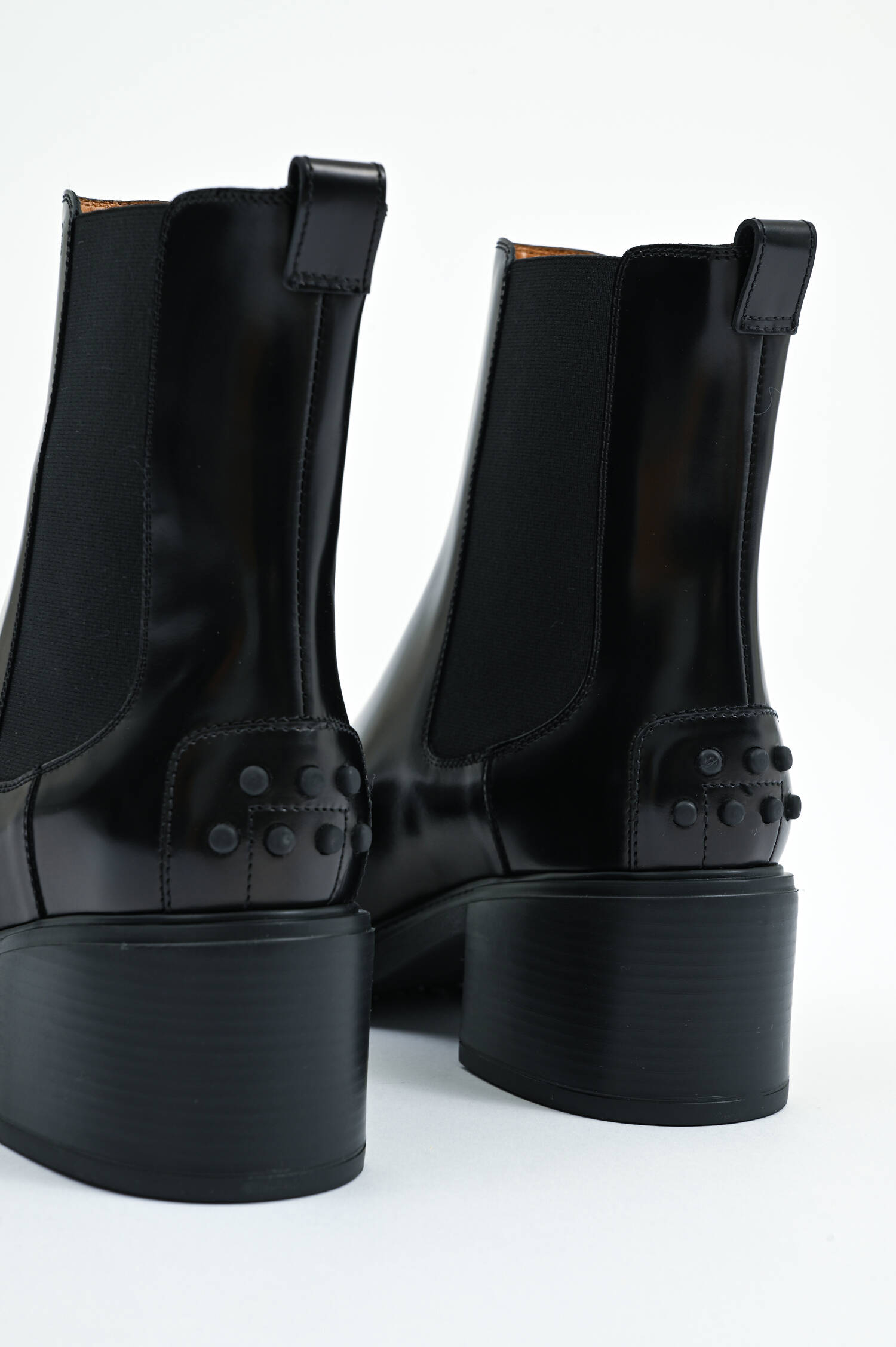 Stiefelette mit Blockabsatz in Schwarz Stiefelette mit Blockabsatz in Schwarz