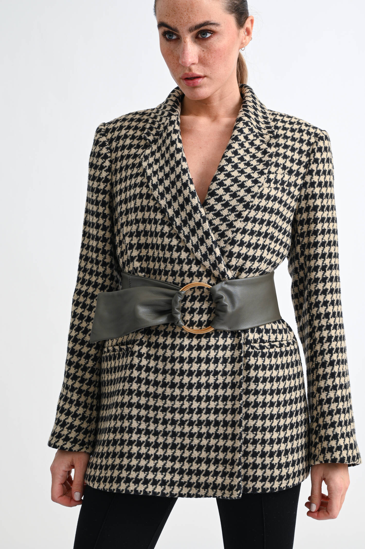 Taillengürtel mit Ringschnalle in Schlamm