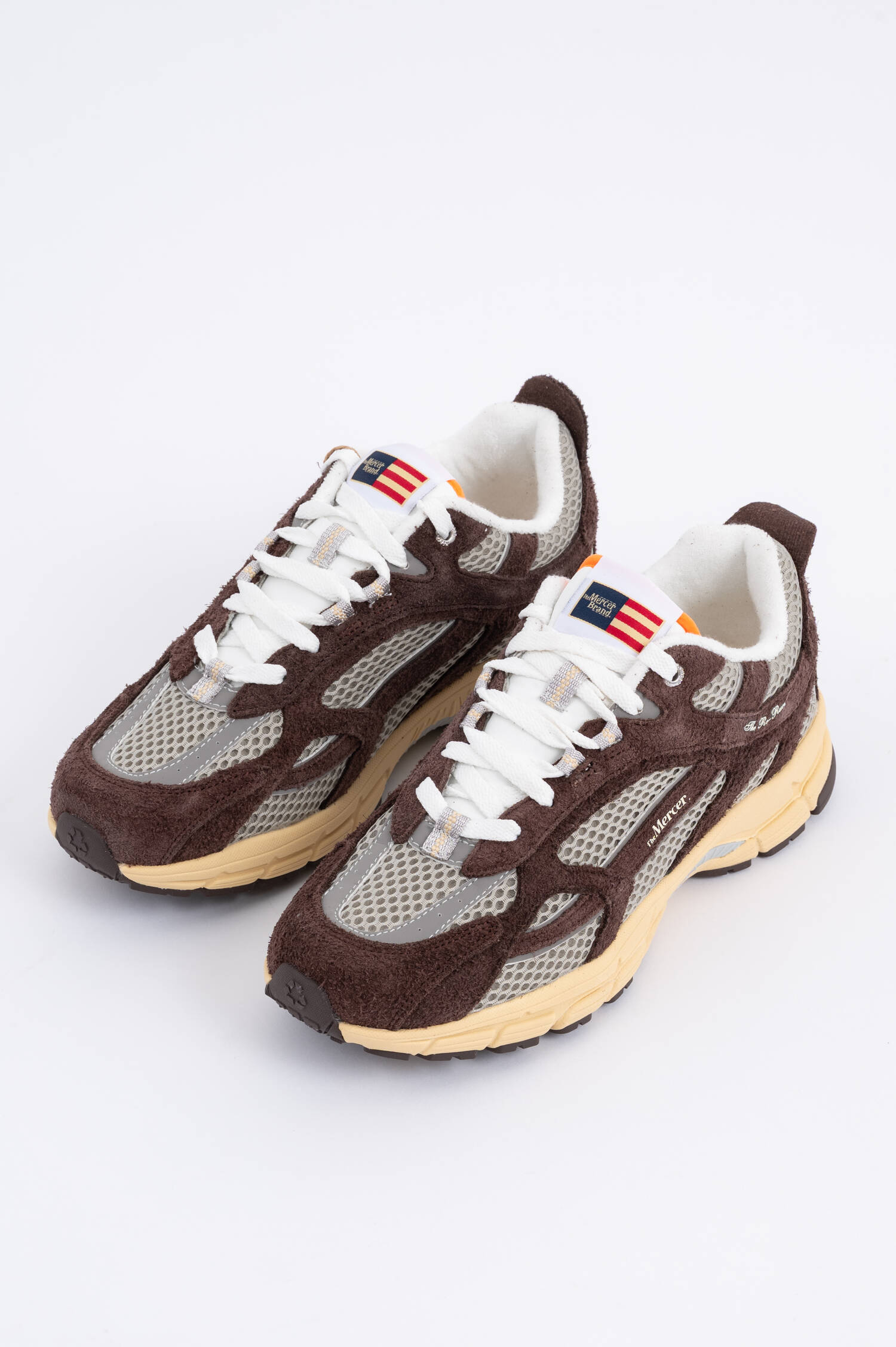Sneaker RE-RUN AMERICANA in Braun