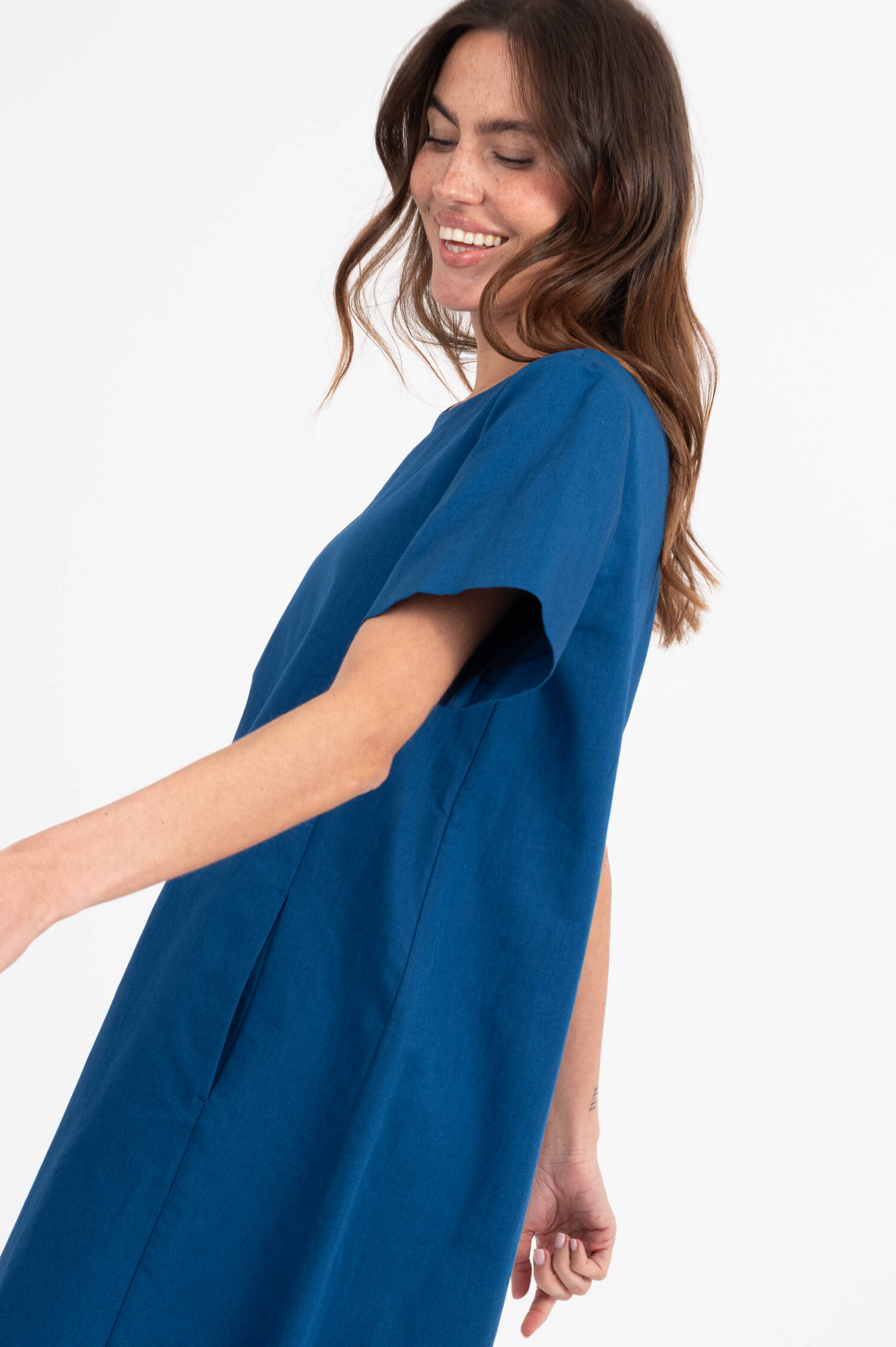 Kleid ALOA aus in Blau