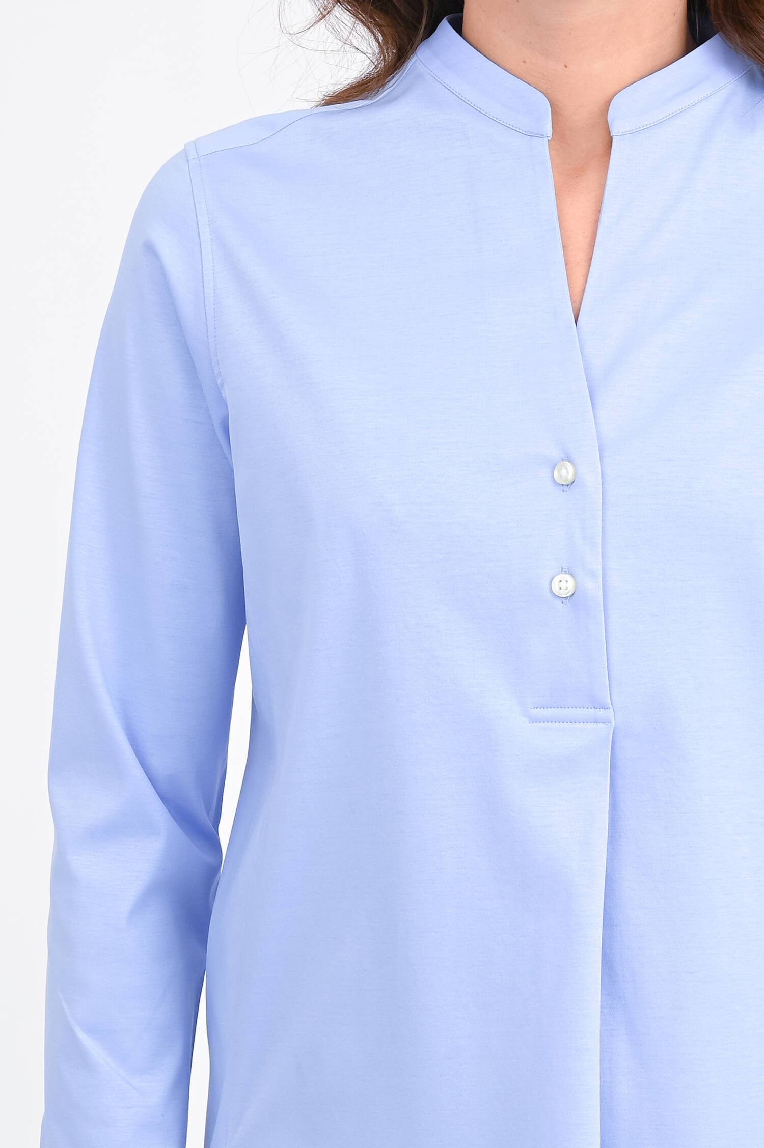 Blusen mit Stehkragen in Hellblau Blusen mit Stehkragen in Hellblau