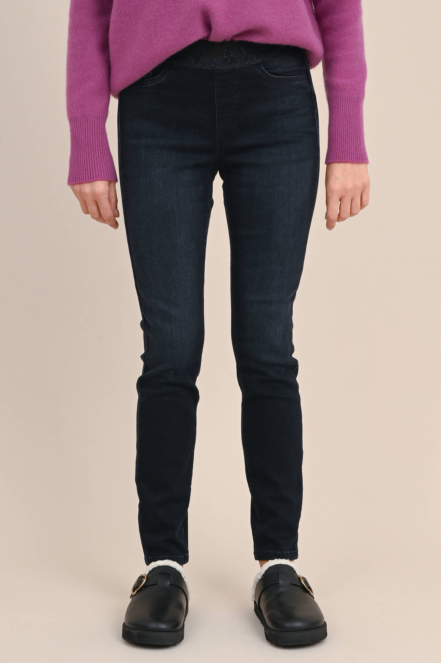 Jeans PHILIA in Schwarz Jeans PHILIA in Schwarz