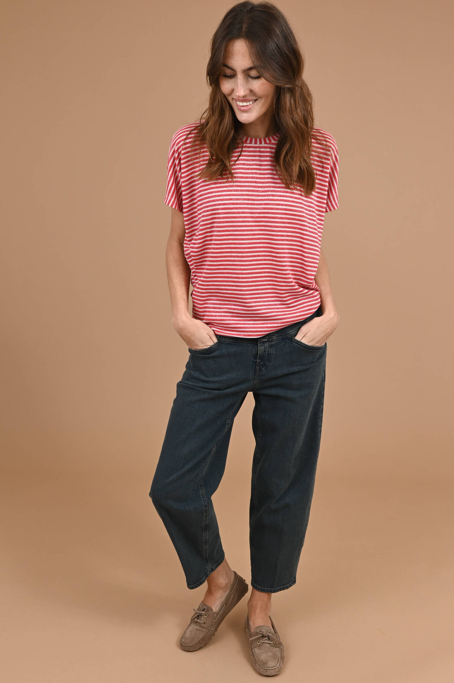 T-Shirt PAMAYU in Geranium/Grau gestreift T-Shirt PAMAYU in Geranium/Grau gestreift