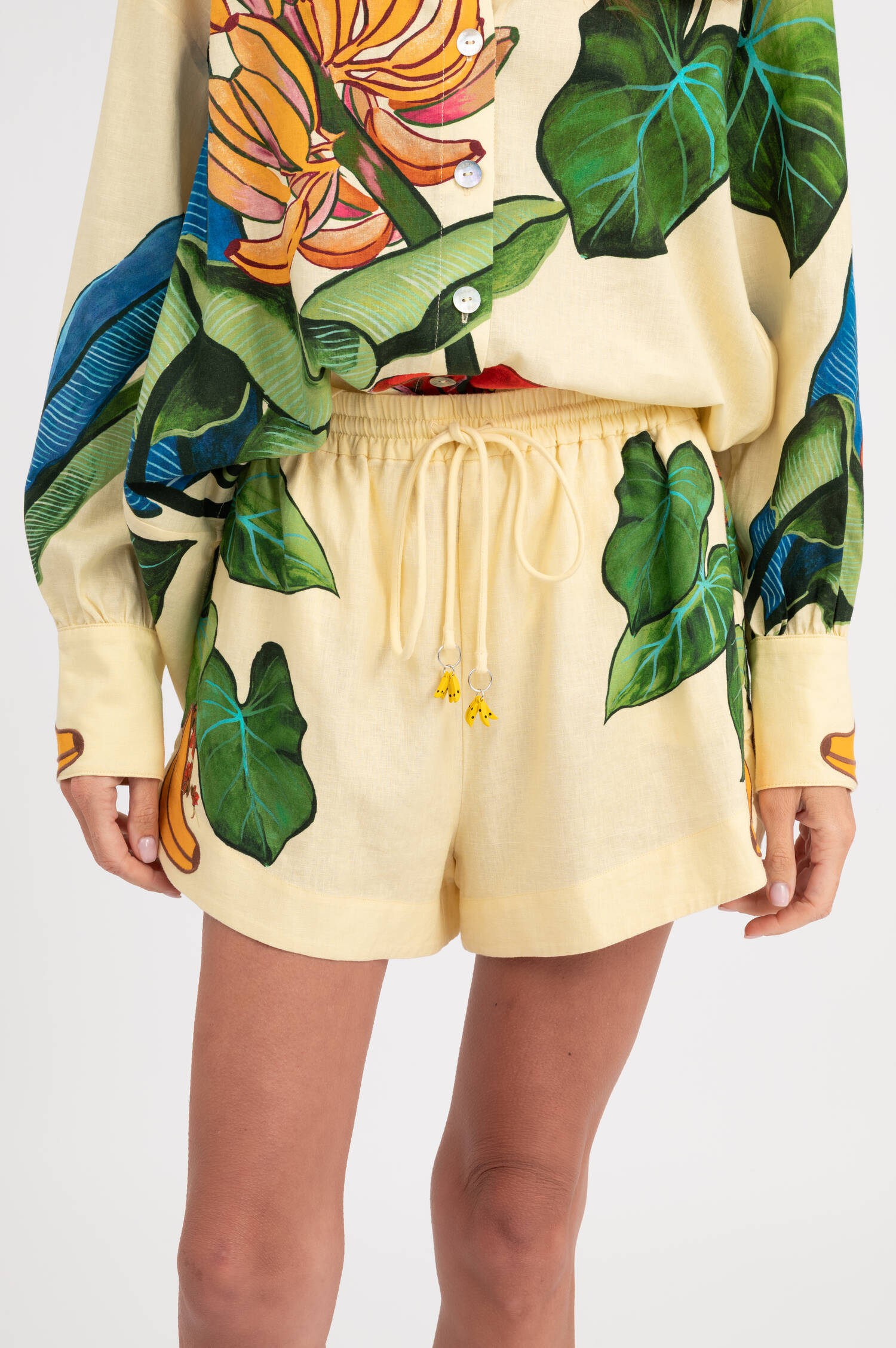 Shorts BANANA in Gelb Shorts BANANA in Gelb