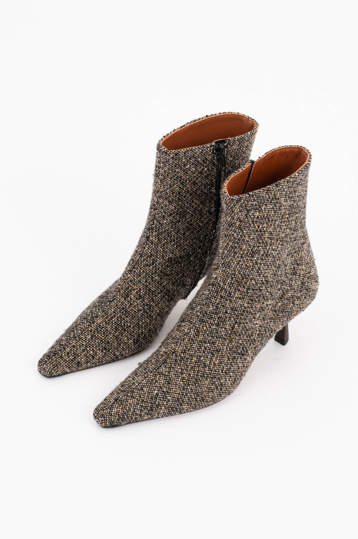 Stiefelette CARSIA in Beige/Schwarz