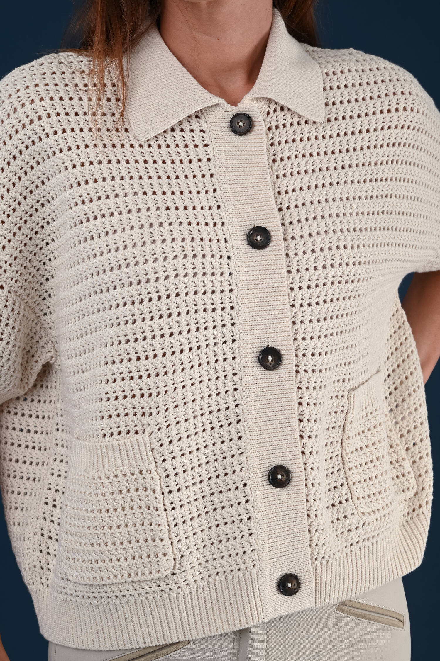 Lochstrickweste mit Kurzarm in Ivorybeige