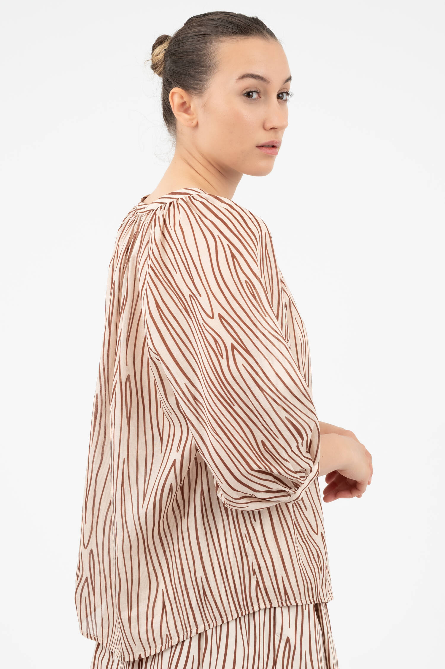 Gemusterte Bluse in Beige/Braun