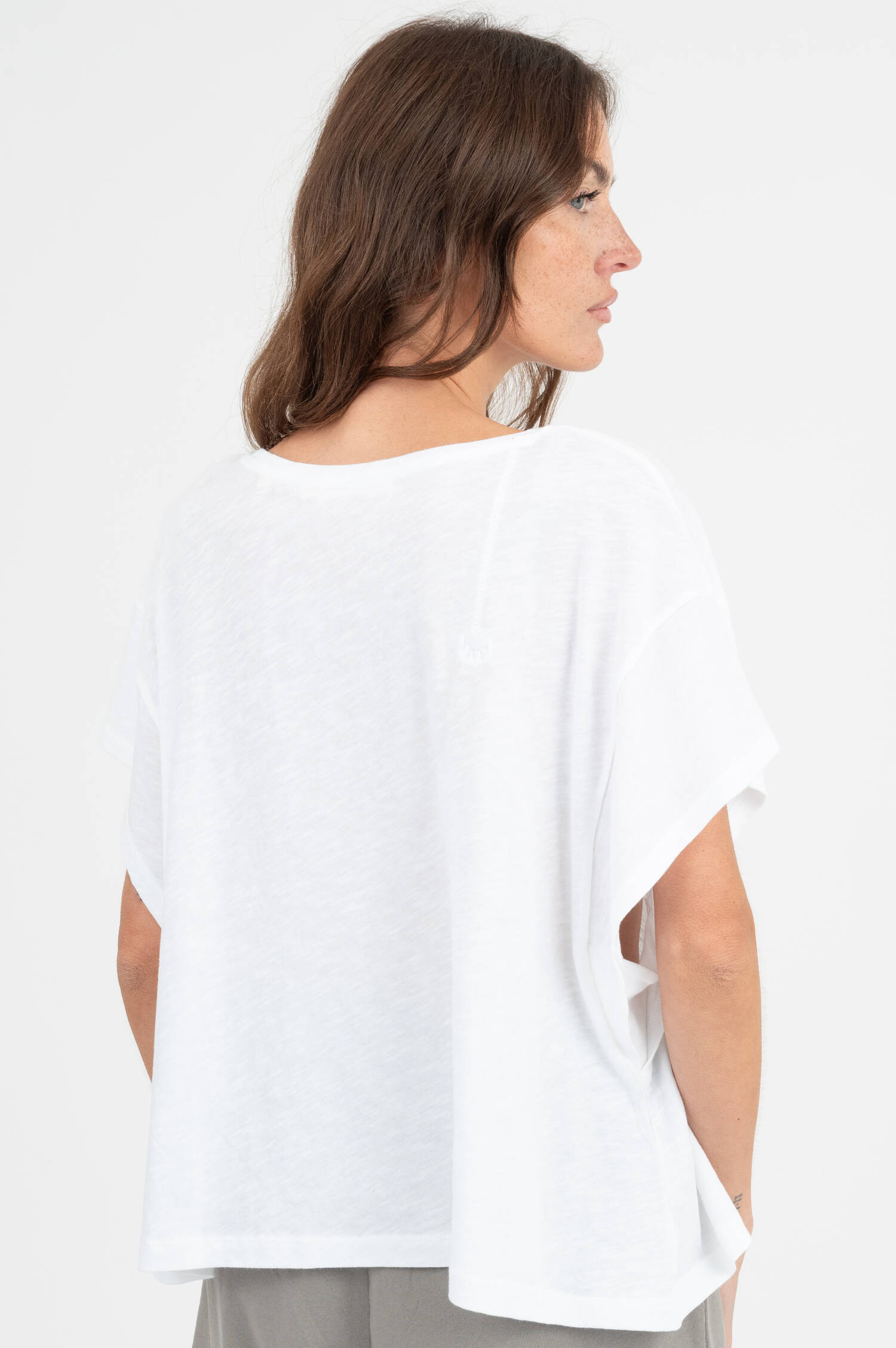 T-Shirt SKARA in Weiß