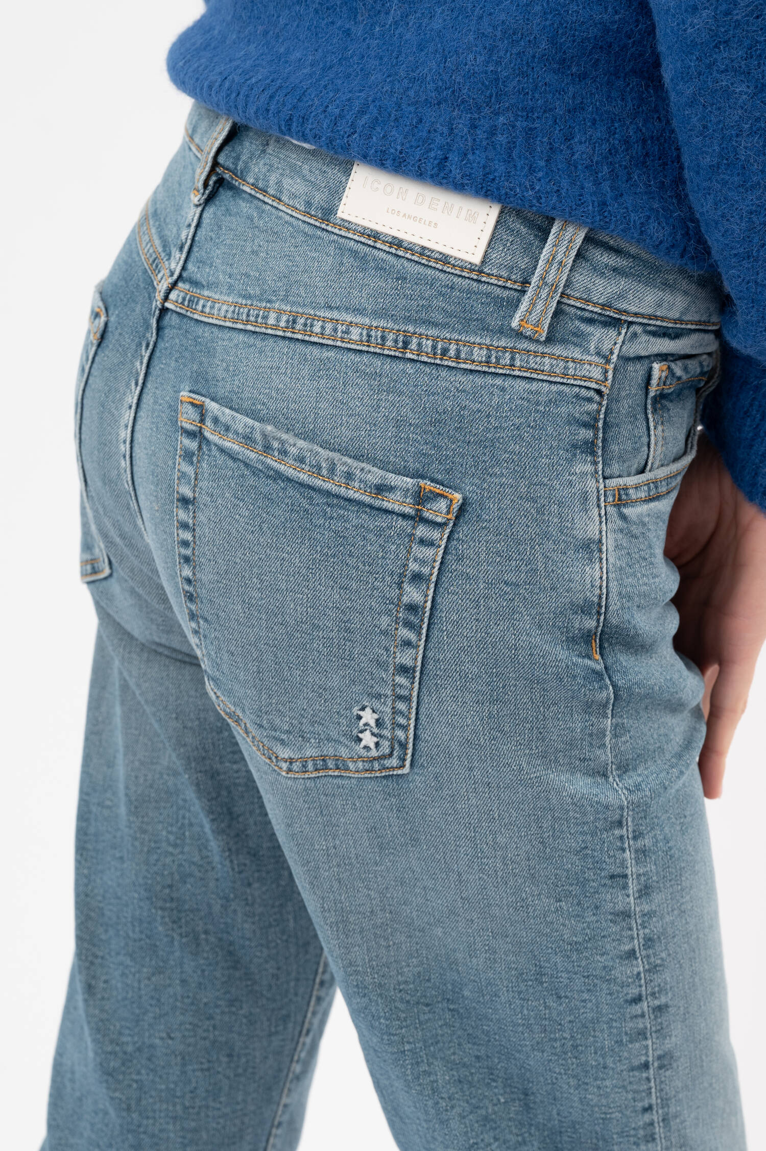 Relaxed Jeans in Mittelblau