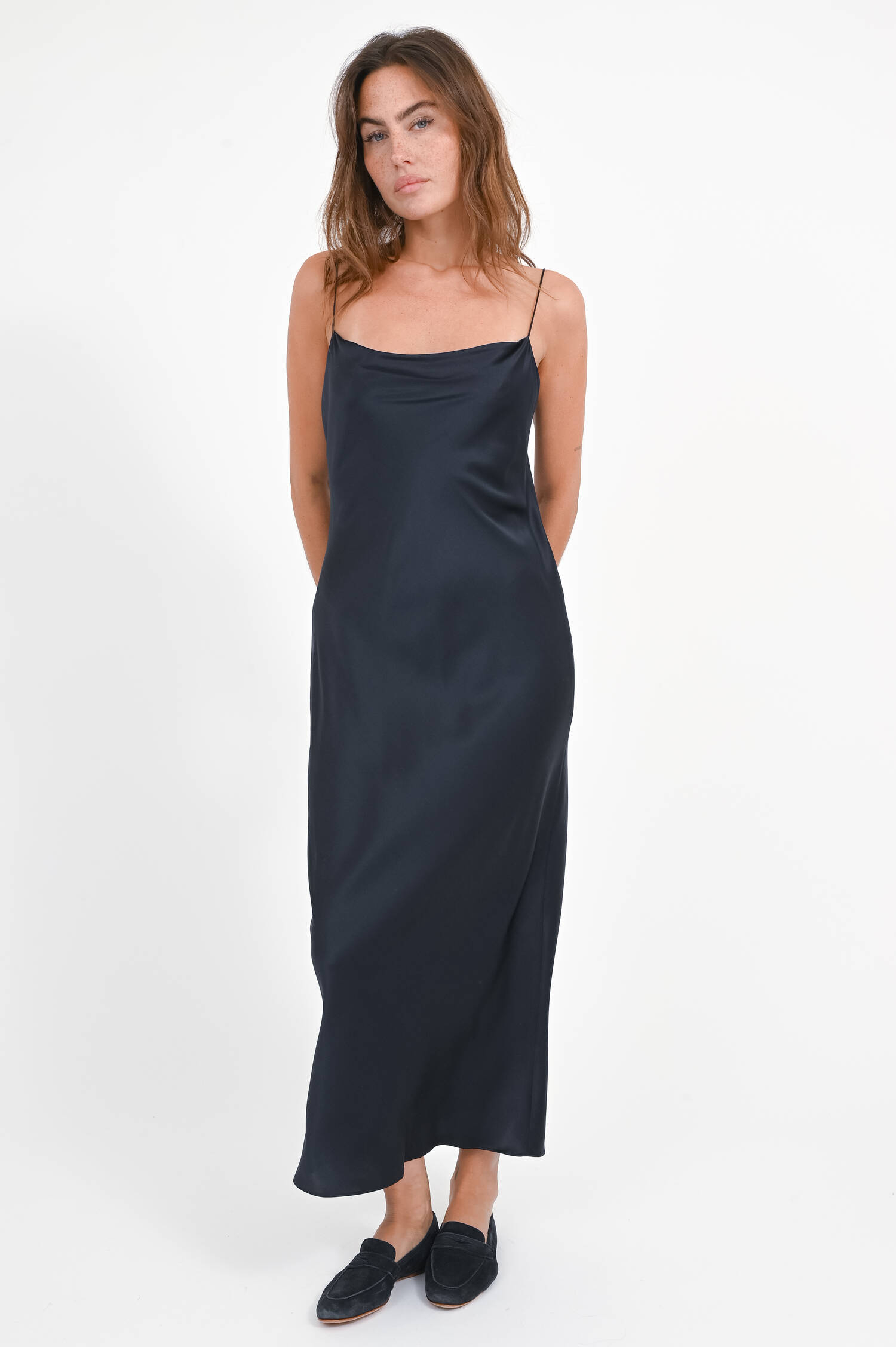 Slipdress aus Seide in Dark Navy Slipdress aus Seide in Dark Navy