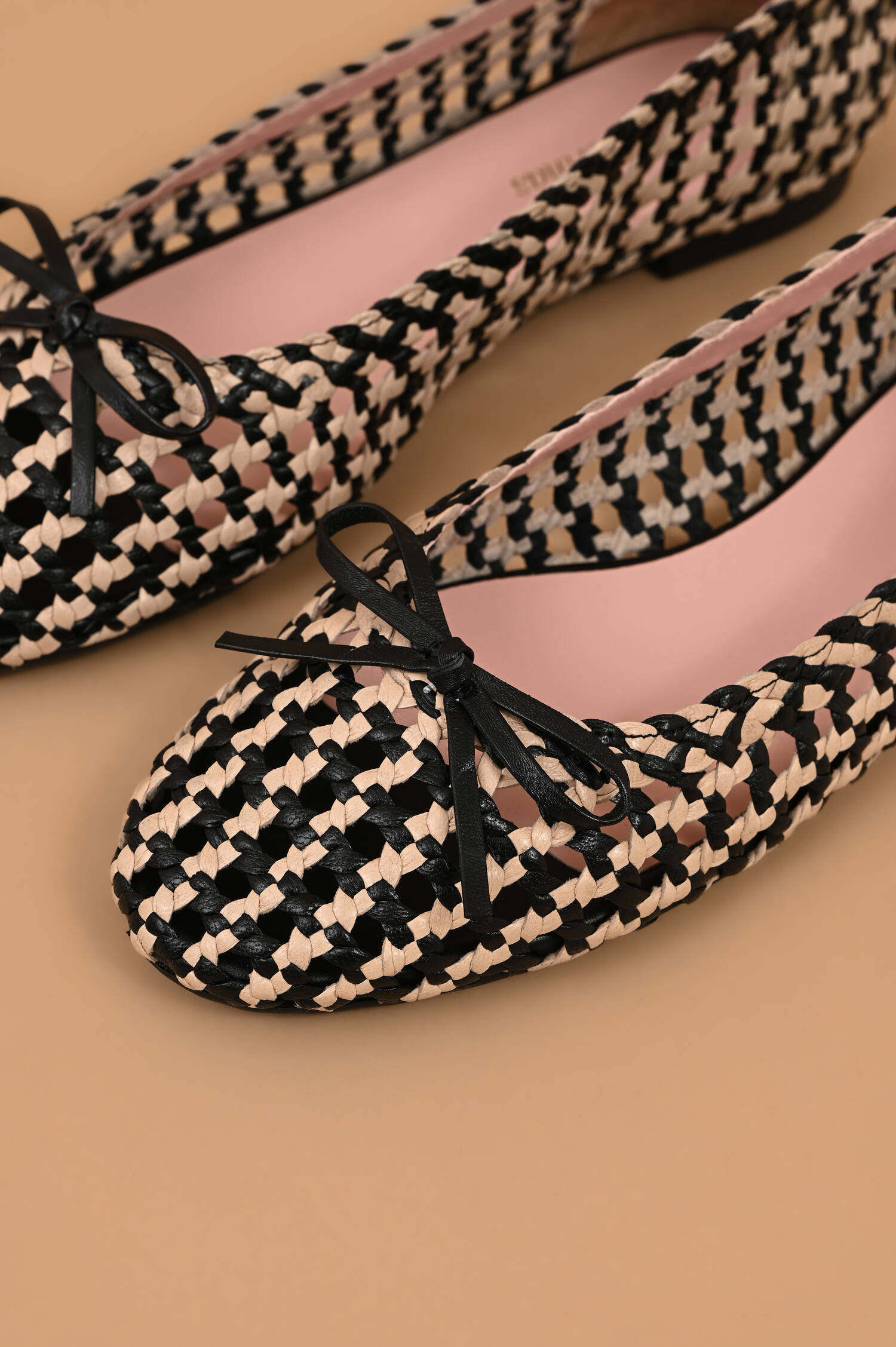 Ballerina mit Schachbrettoptik in Schwarz/Beige