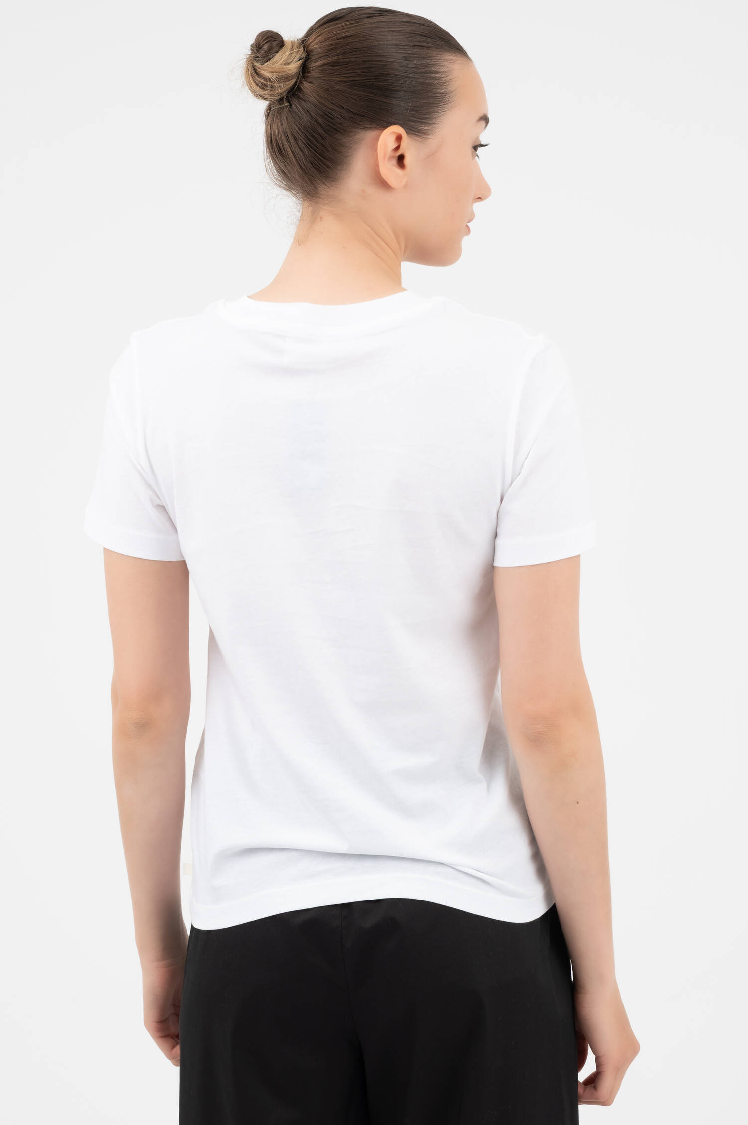 Basic T-Shirt in Weiß Basic T-Shirt in Weiß