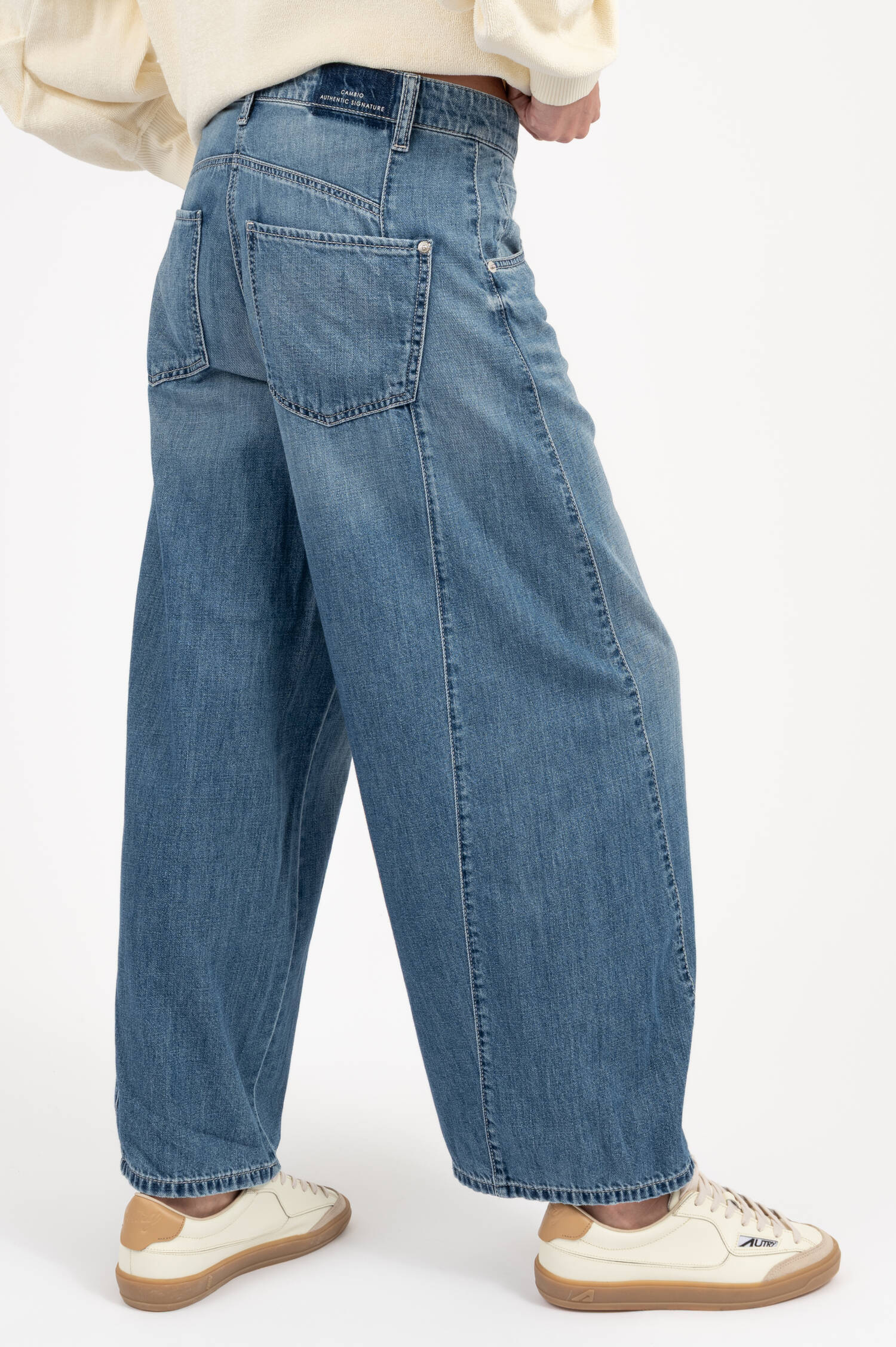 O-Shape Jeans ORLA in Mittelblau