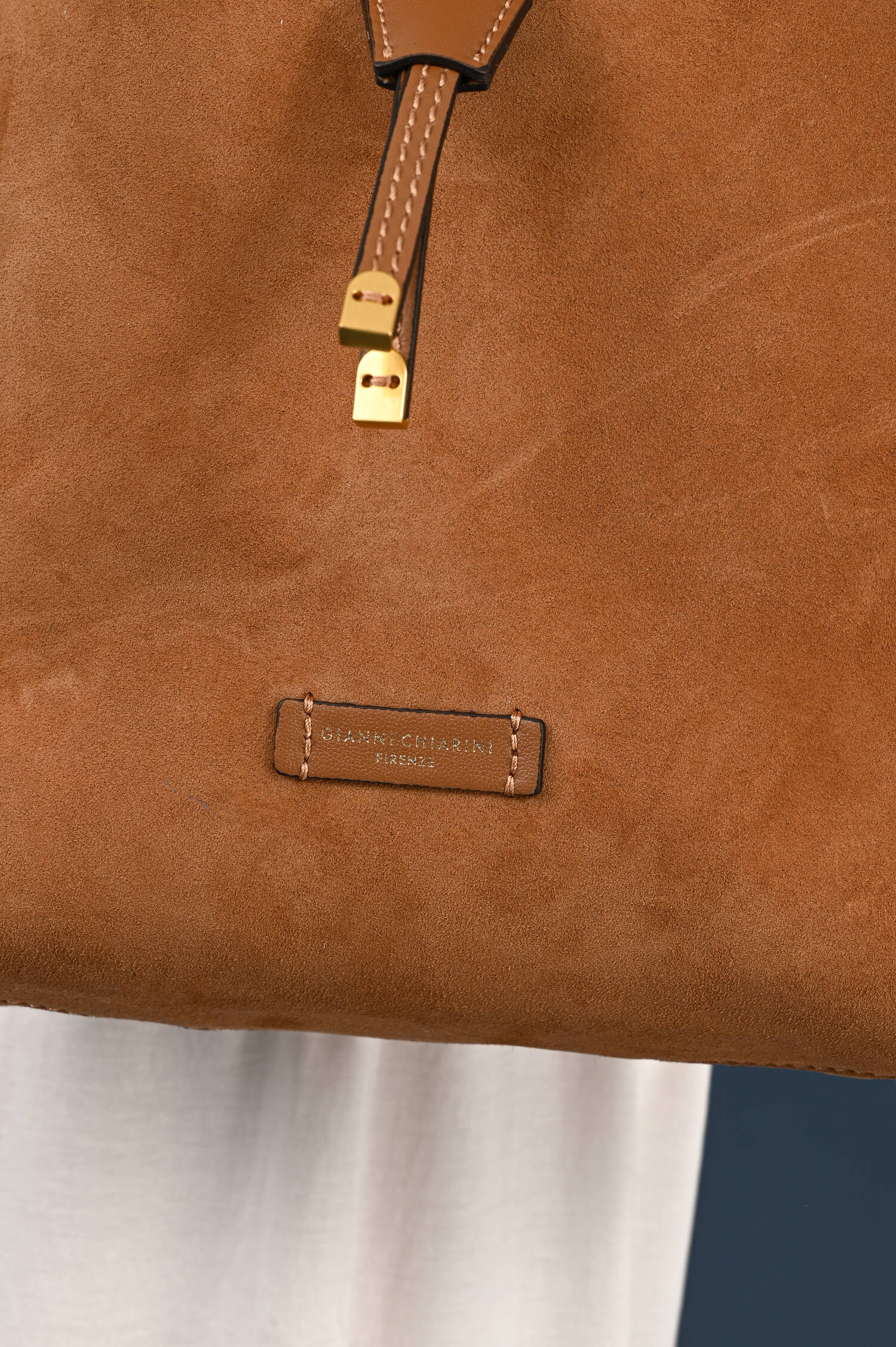 Veloursleder Tasche SIENNA in Caramel
