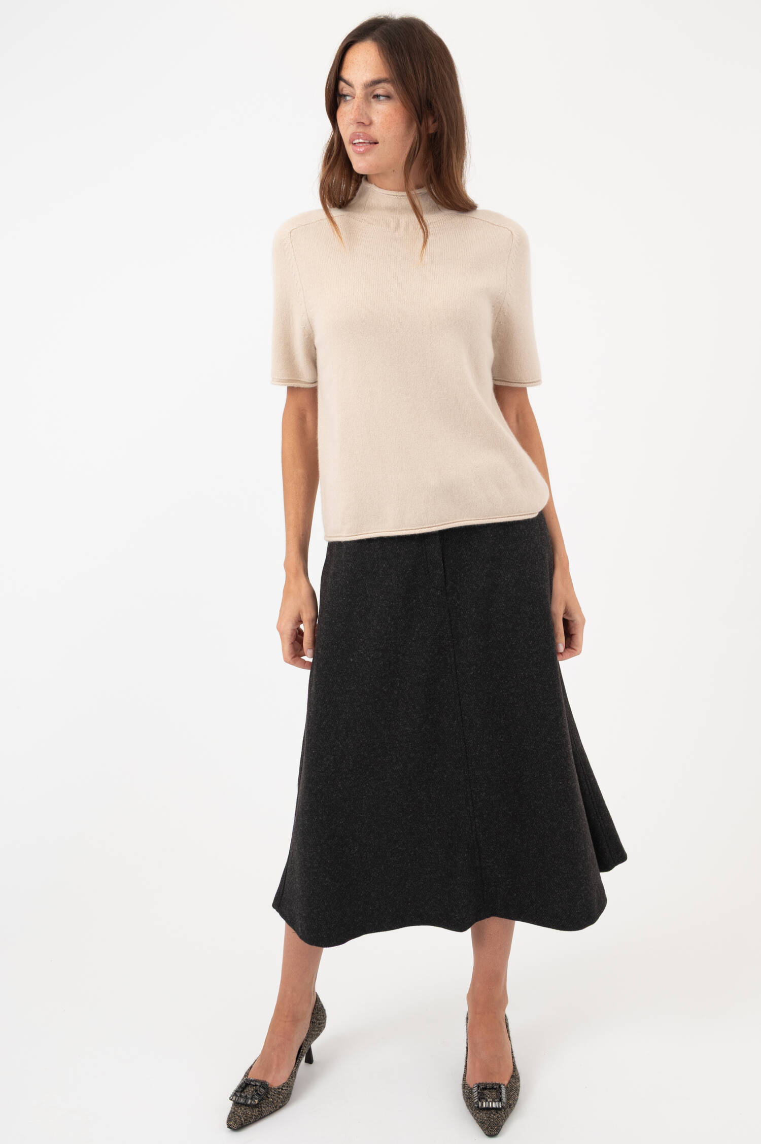 Cashmere-Pullover mit Stehkragen in Beige Cashmere-Pullover mit Stehkragen in Beige