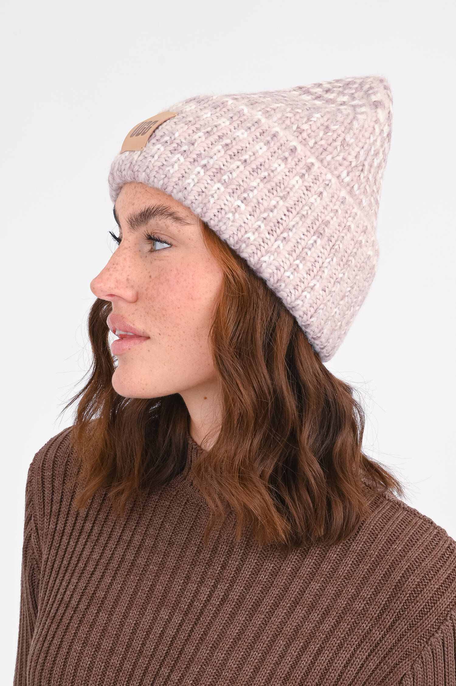 Mütze in Fisherman's Rib in Rosé/Creme Mütze in Fisherman's Rib in Rosé/Creme