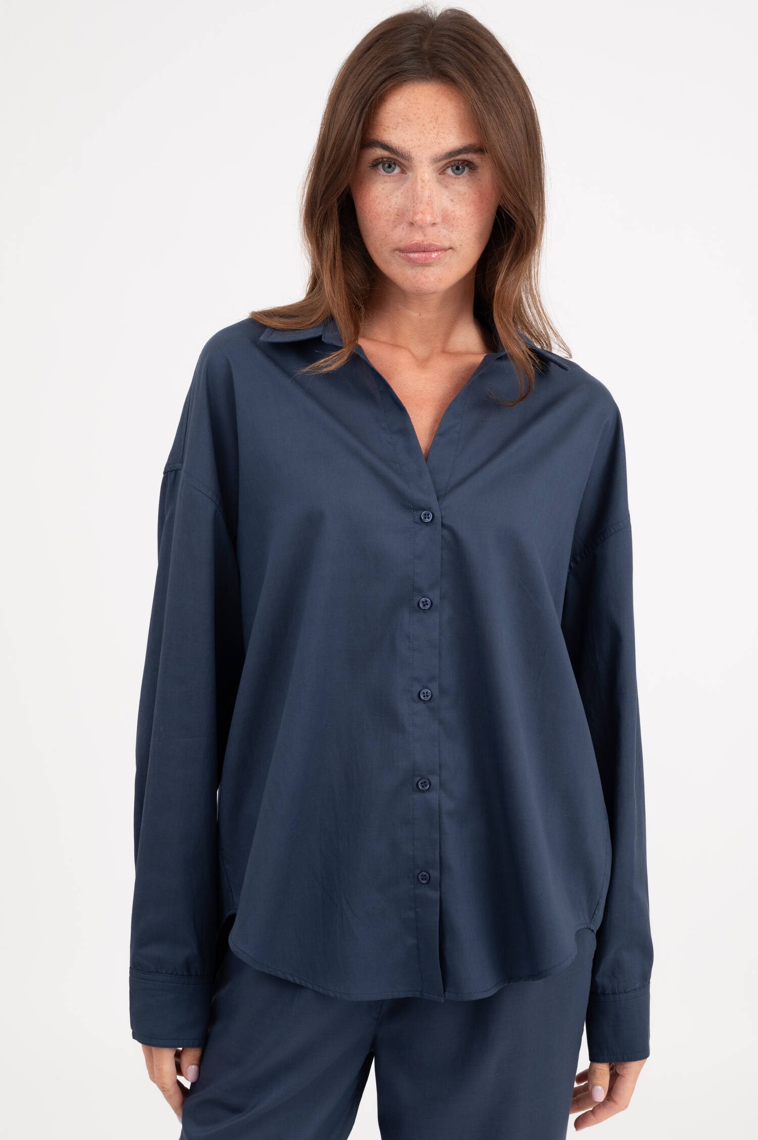 Lockere Bluse in Dunkelblau Lockere Bluse in Dunkelblau