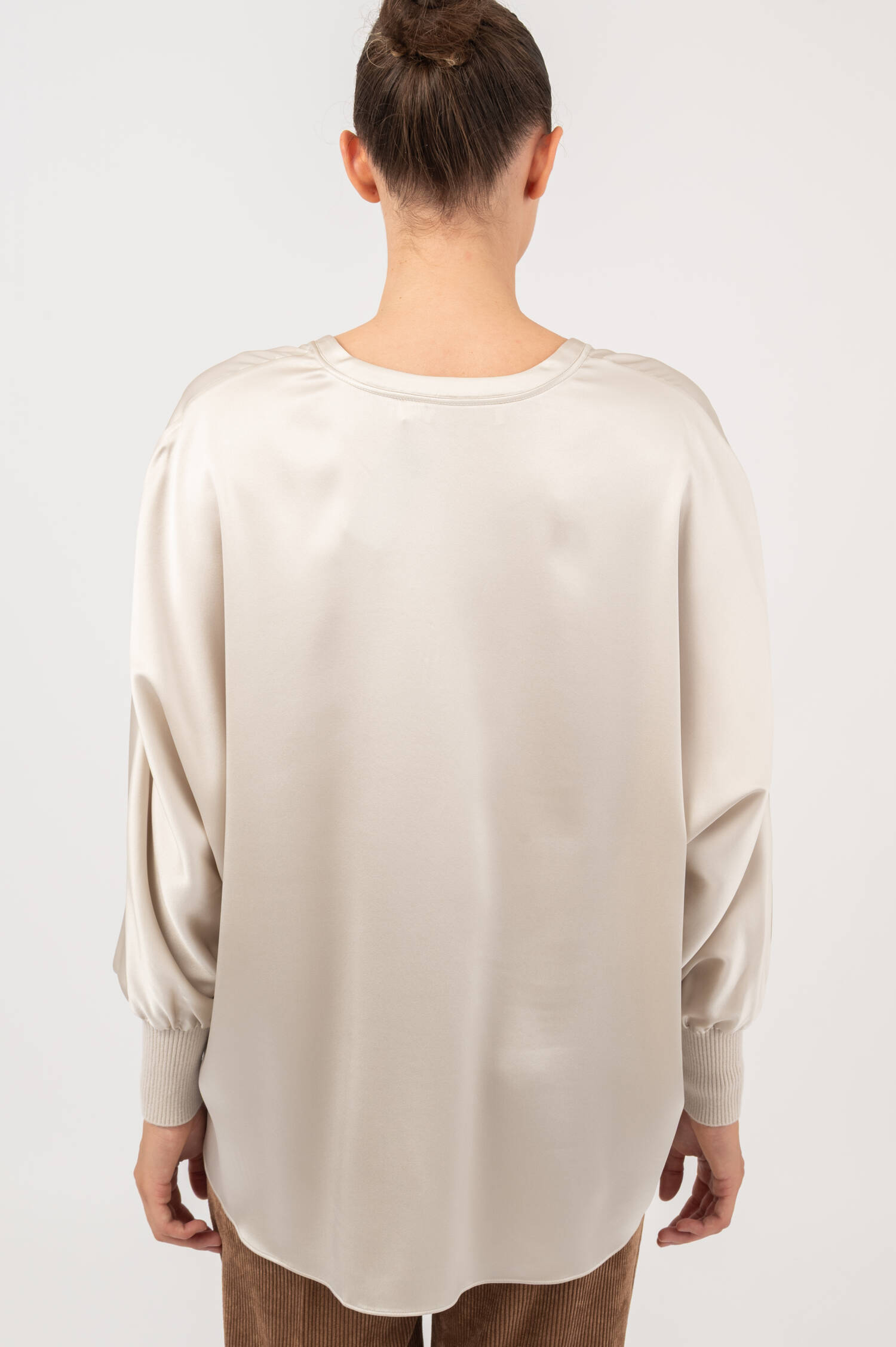 Bluse mit Rippstrickarm in Beige Bluse mit Rippstrickarm in Beige
