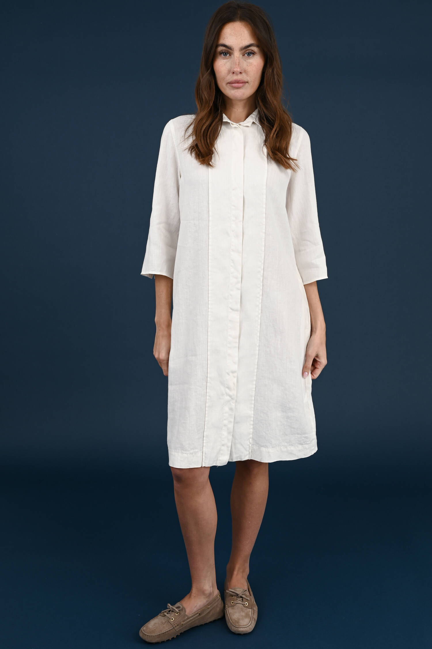 Leinenkleid mit Kellerfalten in Ivorybeige