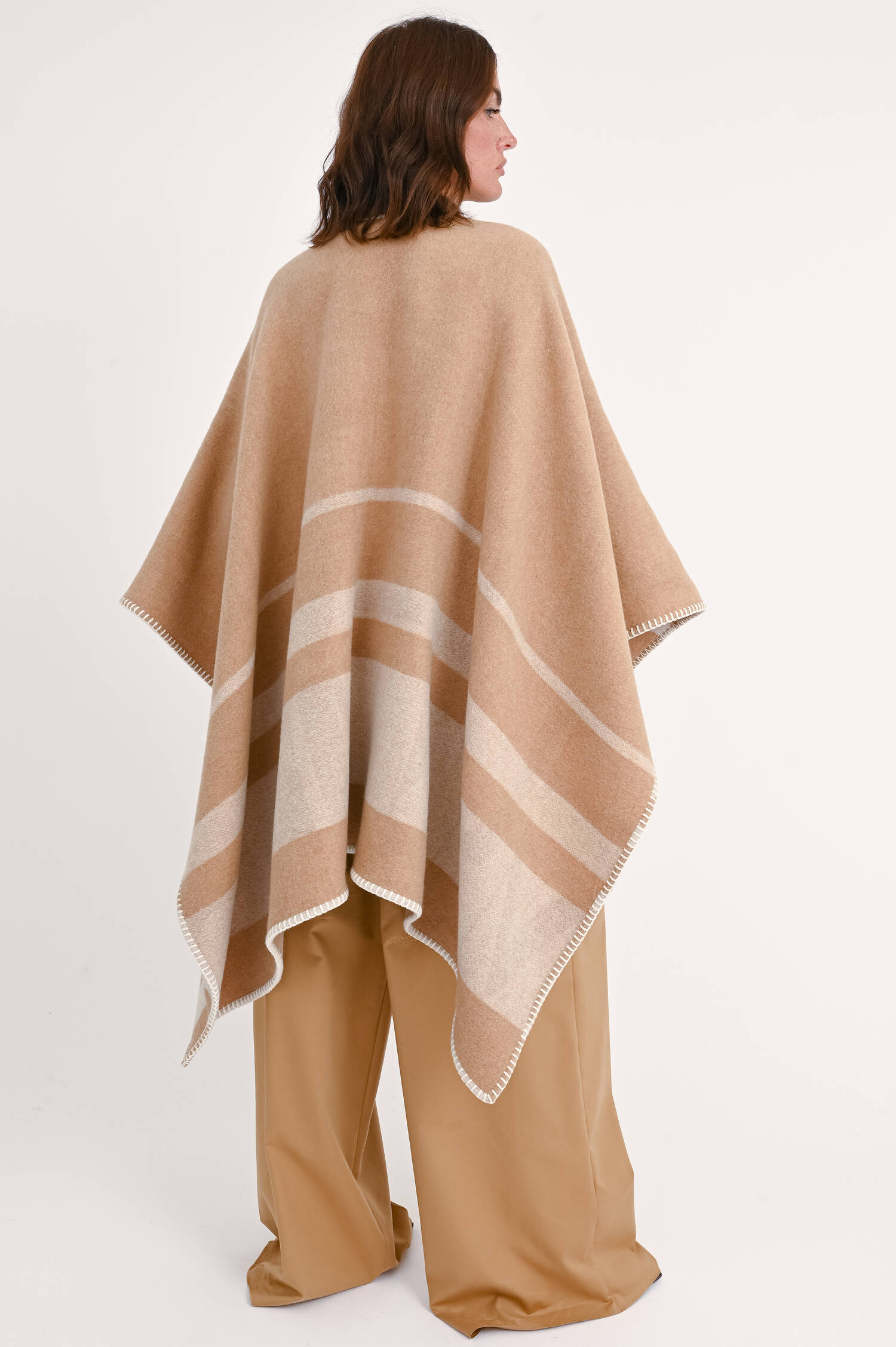 Cape DEREMI in Beige/Natur