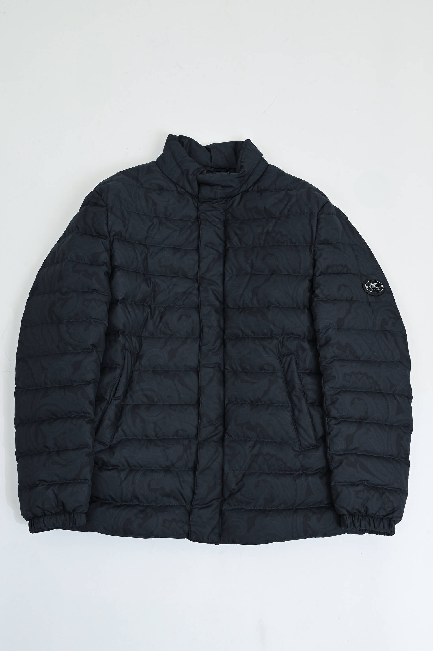 Gemusterte Daunenjacke in Midnight