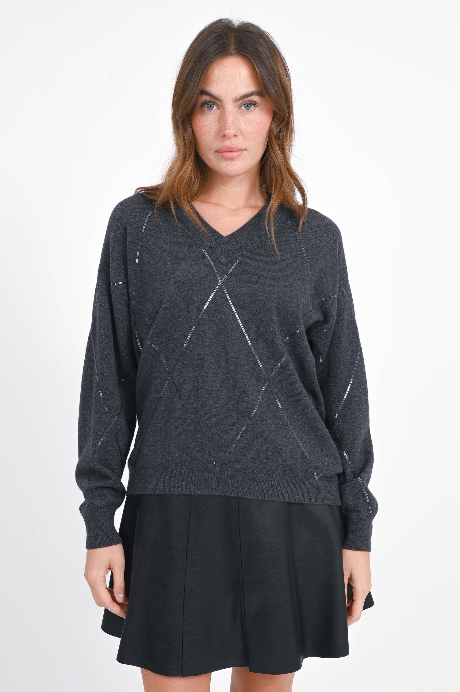 Pullover mit glänzendem Karostreifen in Grau Pullover mit glänzendem Karostreifen in Grau