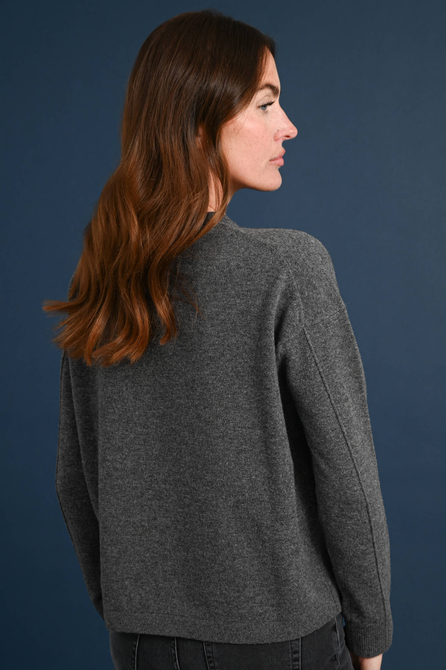 Woll-Cashmere Pullover NEBBIE in Dunkelgrau Woll-Cashmere Pullover NEBBIE in Dunkelgrau