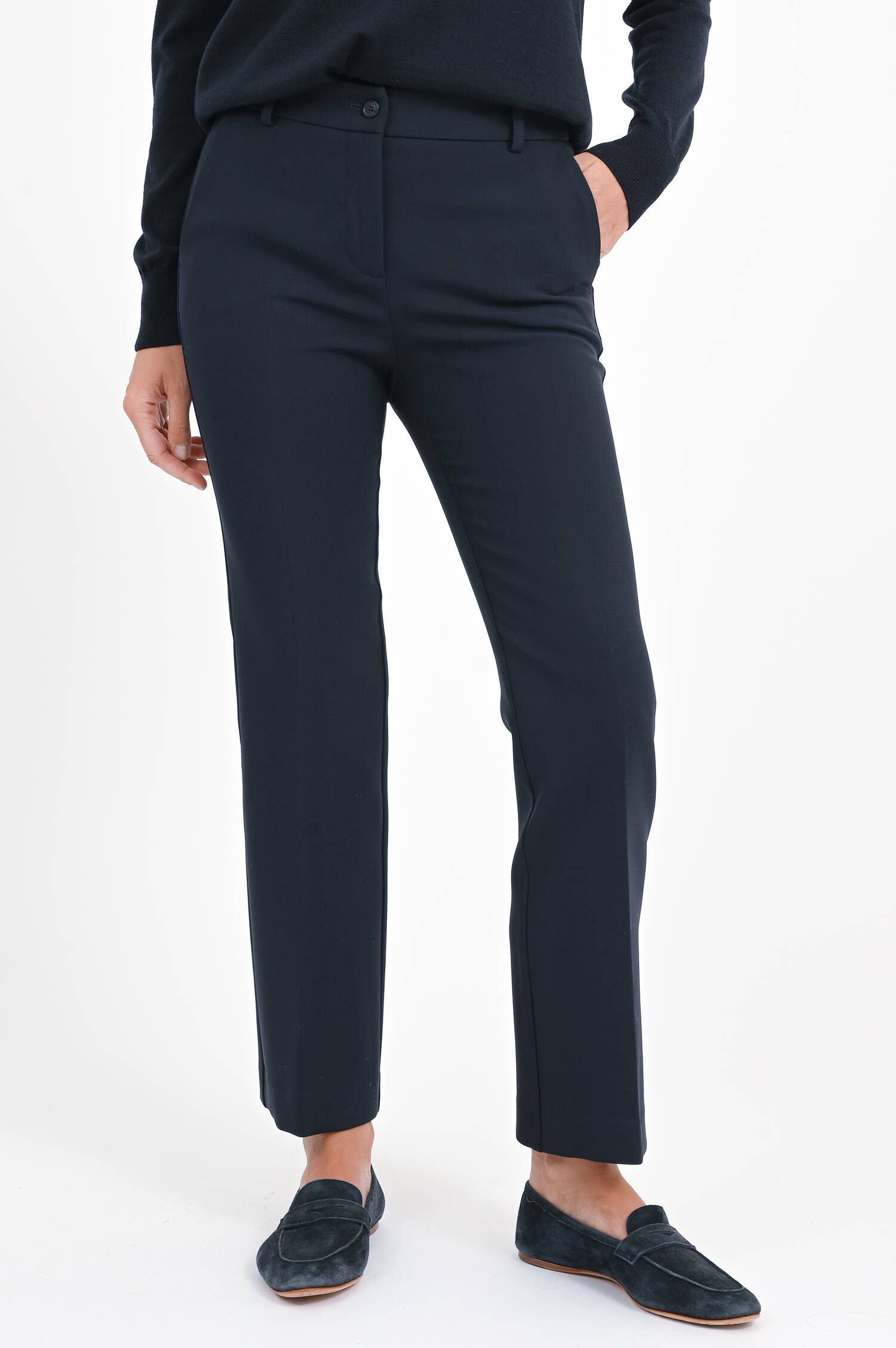 Hose mit dezentem Kick in Navy Hose mit dezentem Kick in Navy
