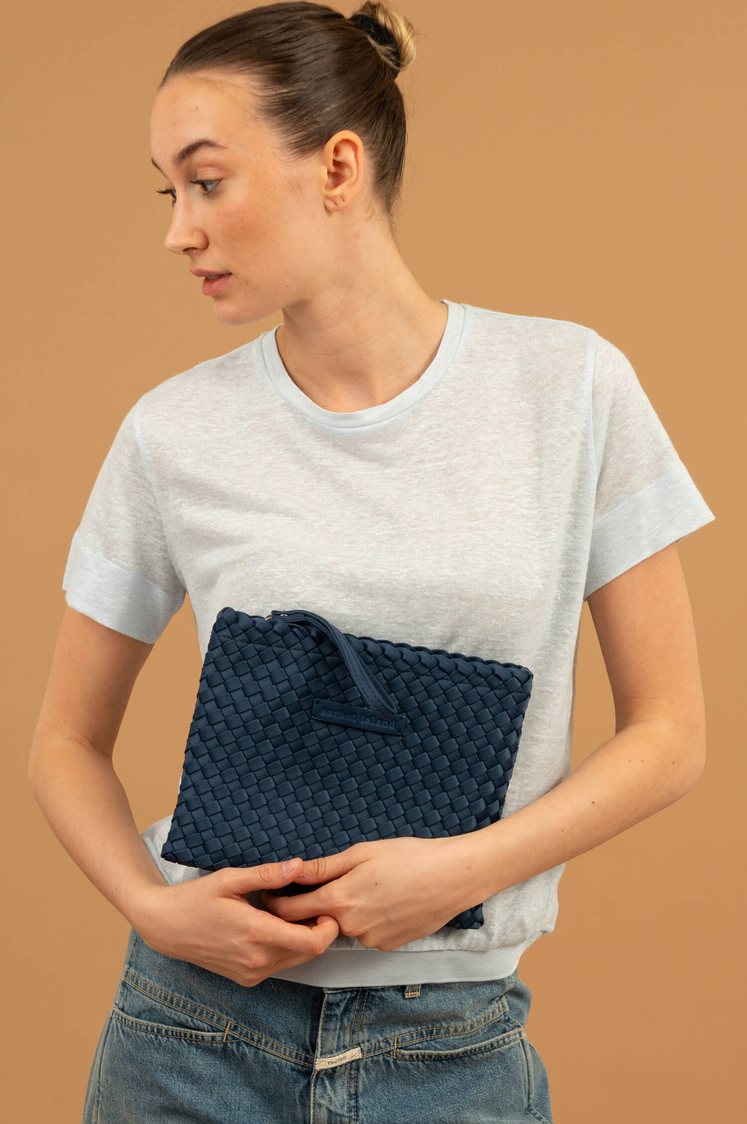 Neopren Clutch in Navy