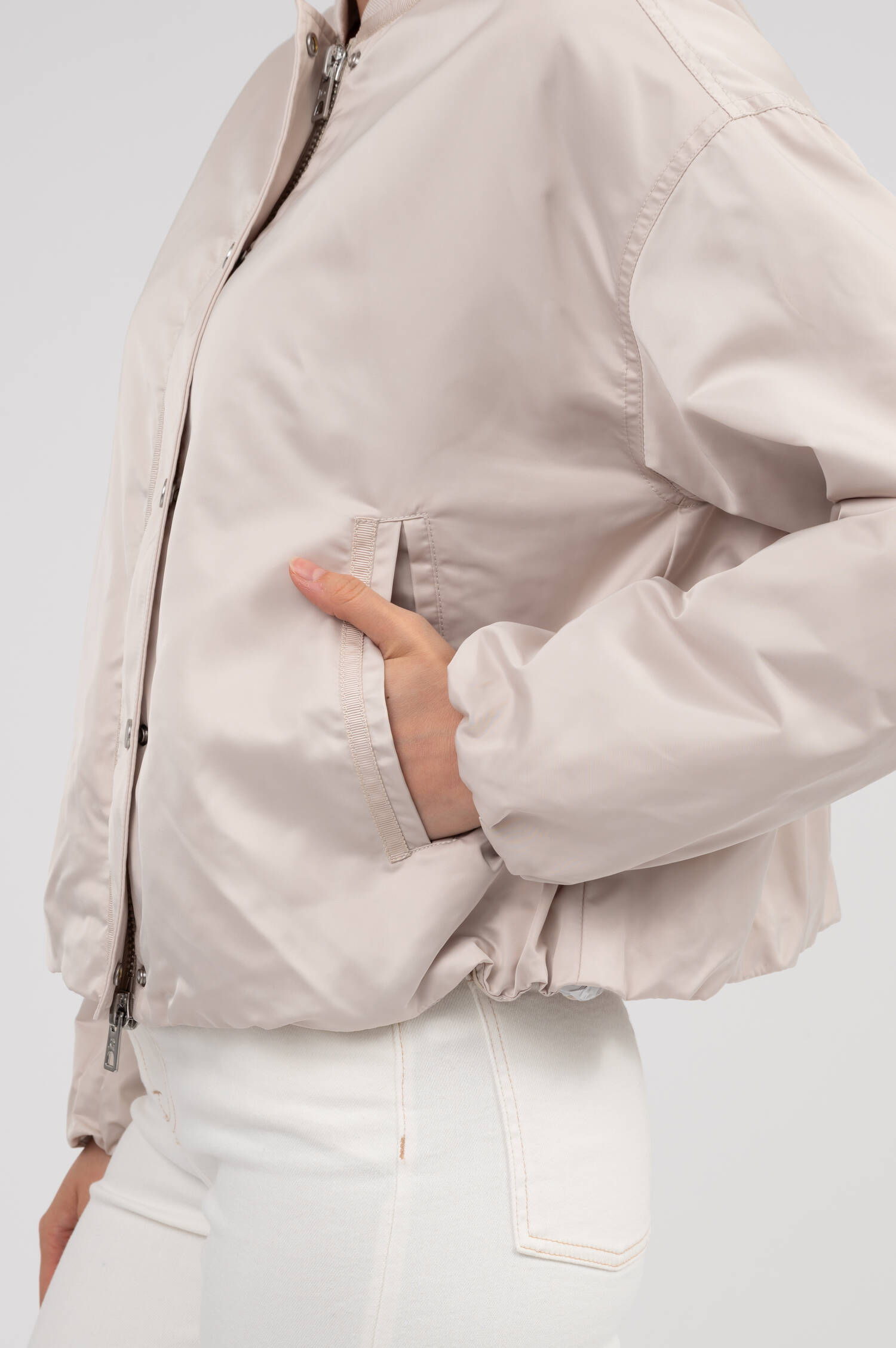 Bomberjacke in Pearlbeige Bomberjacke in Pearlbeige