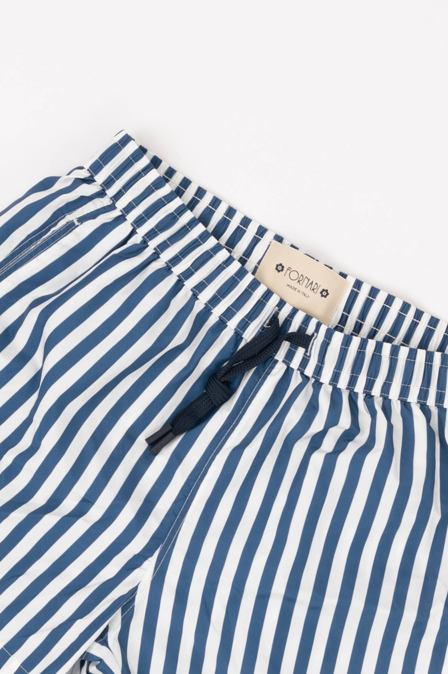 Badehose in Dunkelblau/Weiß gestreift