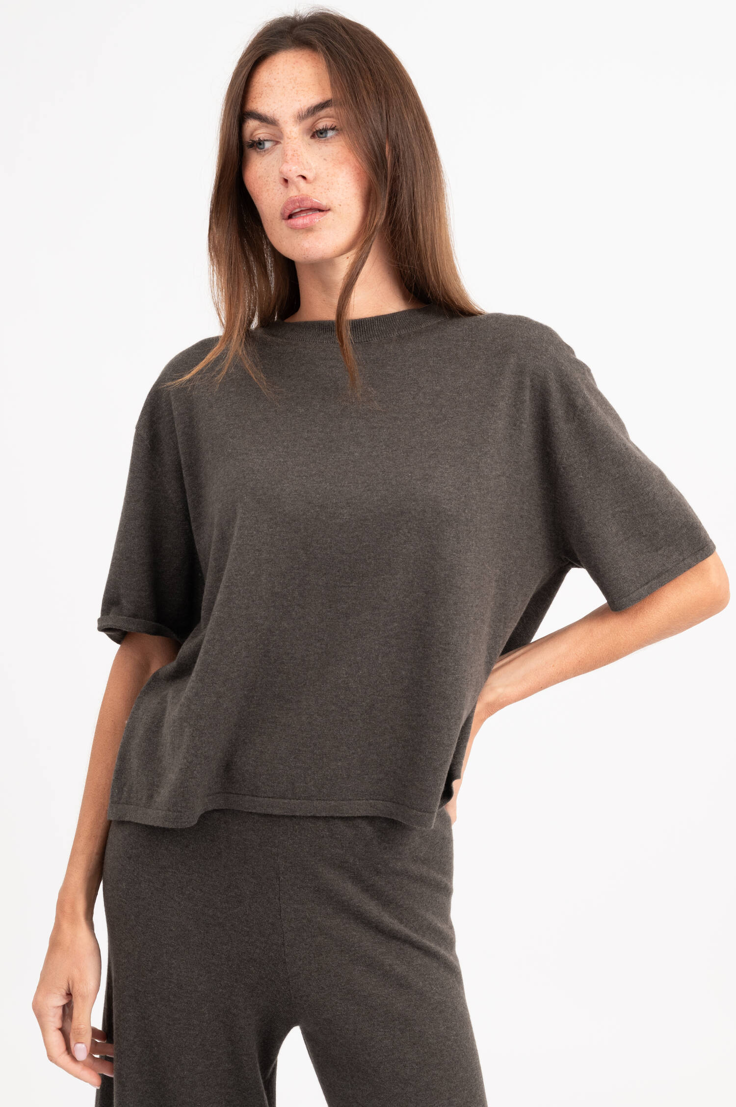 T-Shirt RUBIE in Taupe T-Shirt RUBIE in Taupe