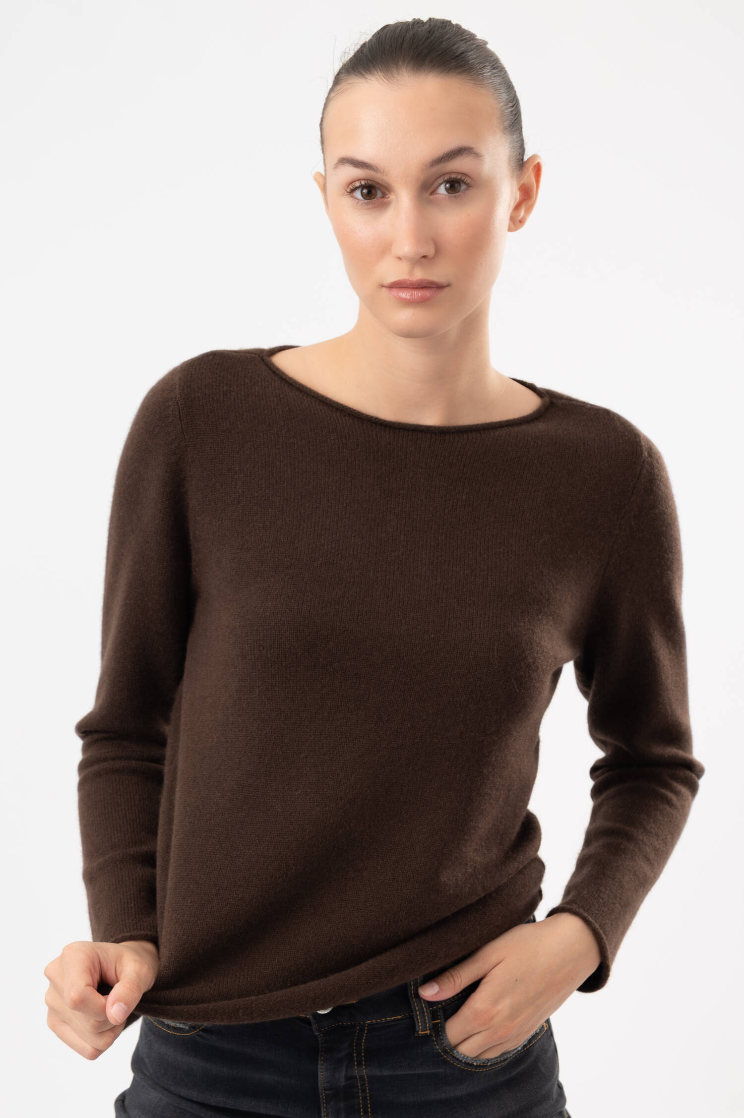 Cashmere-Pullover mit Rollsaum in Brau Cashmere-Pullover mit Rollsaum in Brau