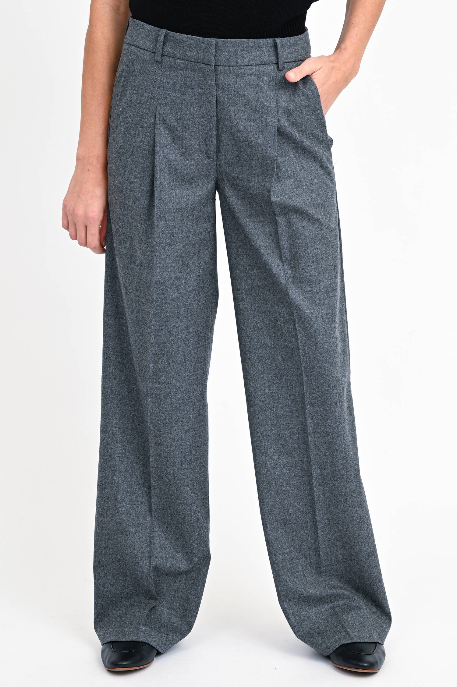 Loose Fit Hose MIRA aus Schurwolle in Grau meliert Loose Fit Hose MIRA aus Schurwolle in Grau meliert