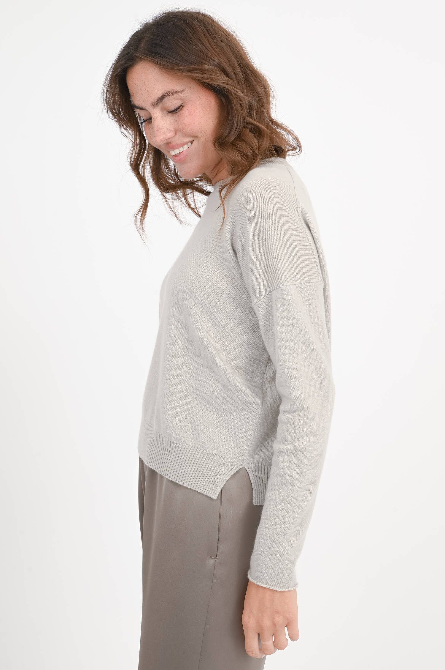 Cropped-Cashmere-Pullover in Salbeigrau