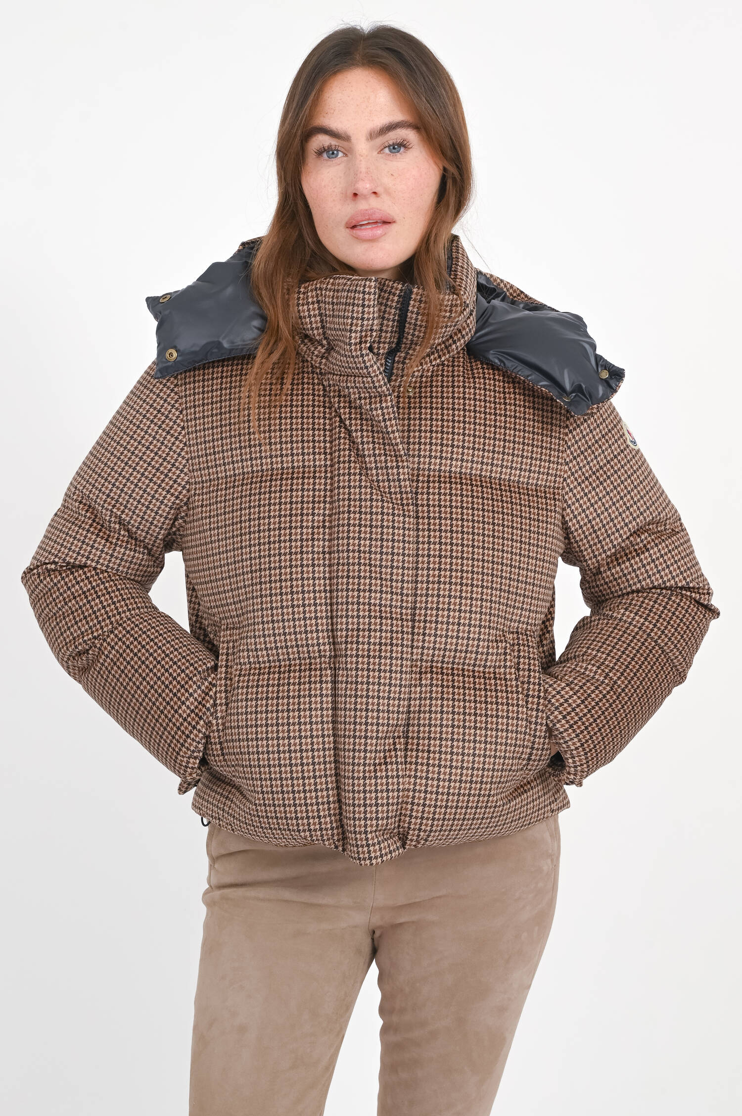 Daunenjacke QUIERZY mit Hahnentrittmuster in Braun Daunenjacke QUIERZY mit Hahnentrittmuster in Braun