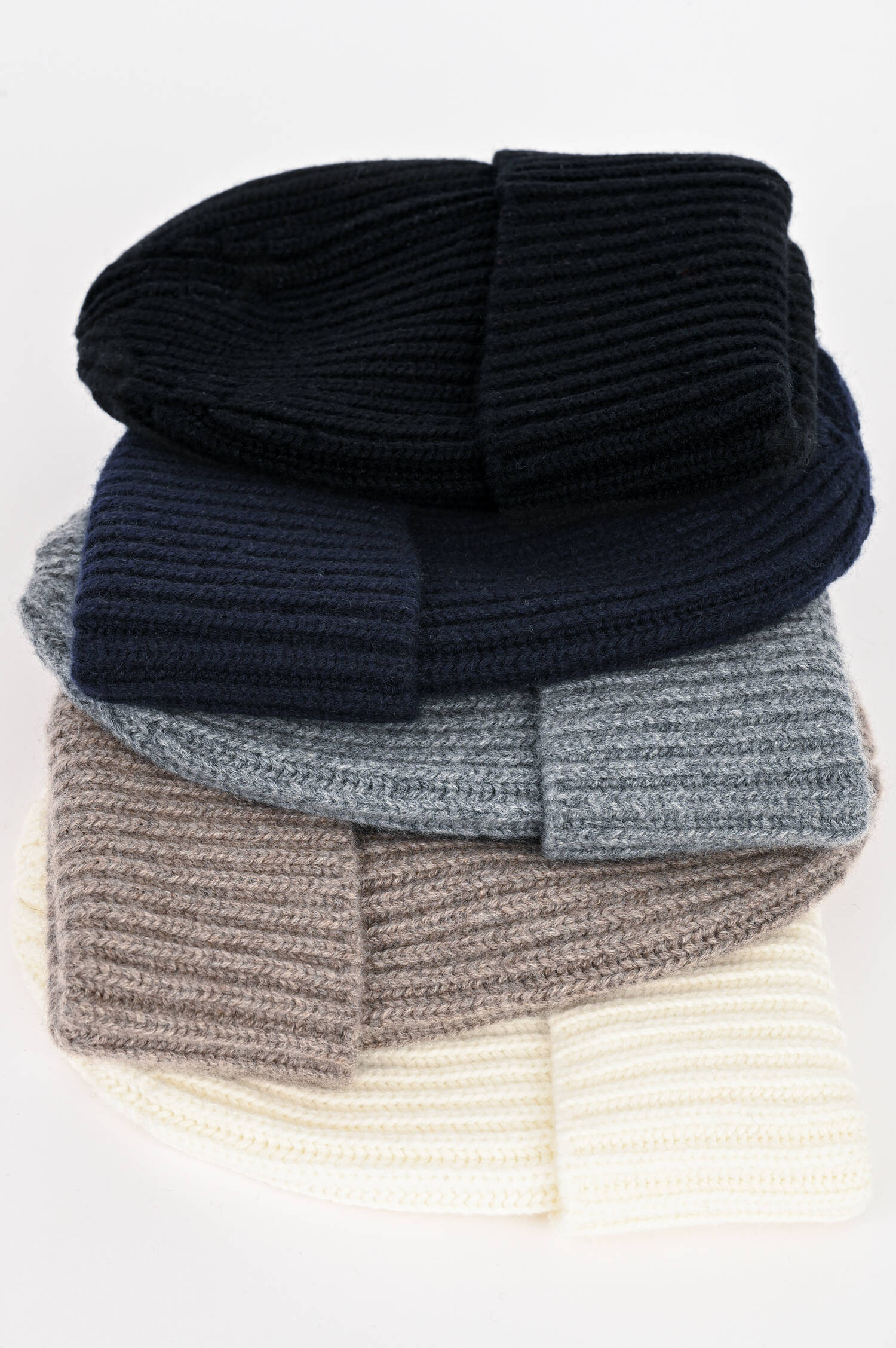 Rippstrick Mütze aus Cashmere in Schwarz