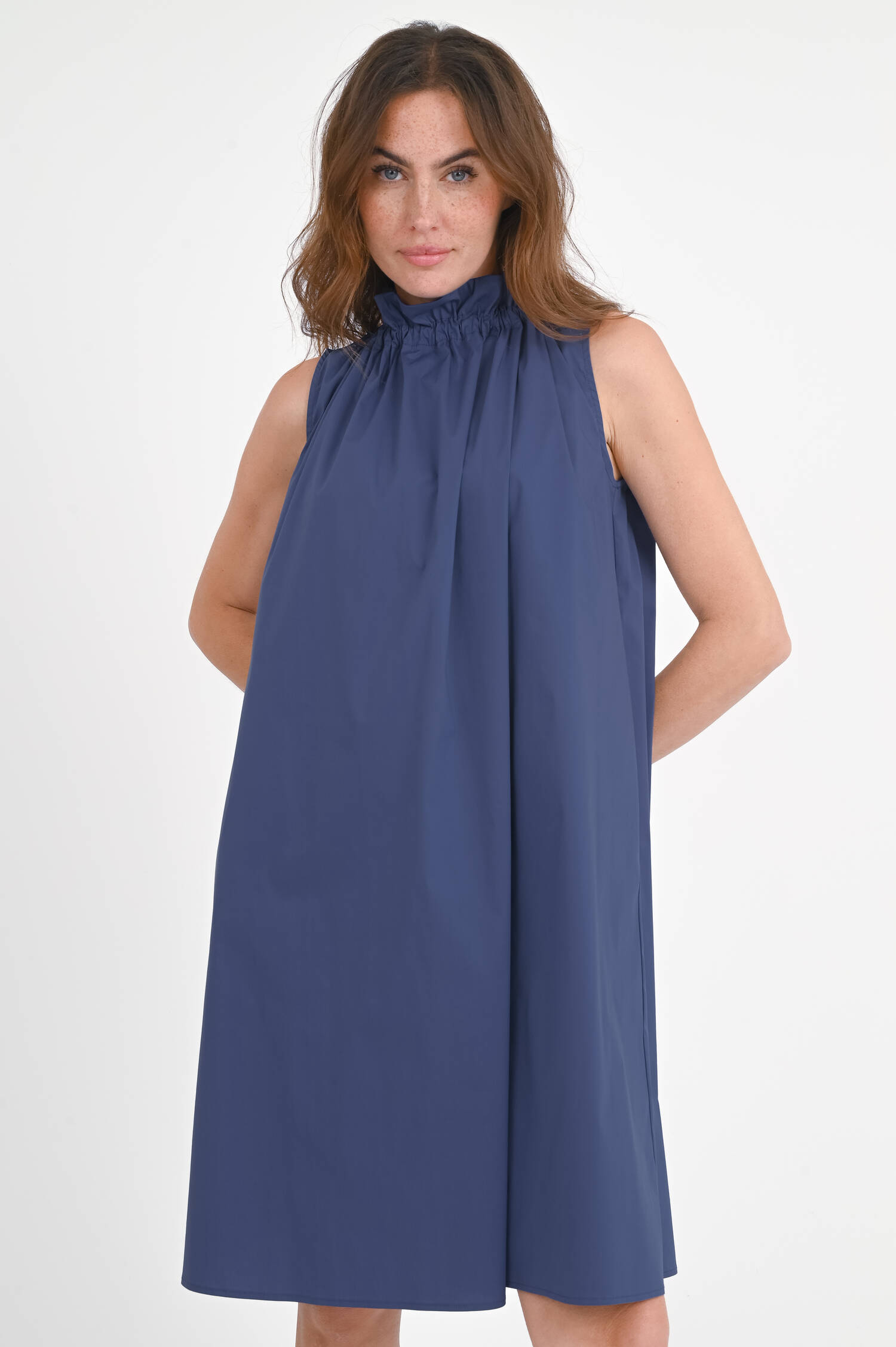 Kleid ANGELA mit Rüschenkragen in Schieferblau