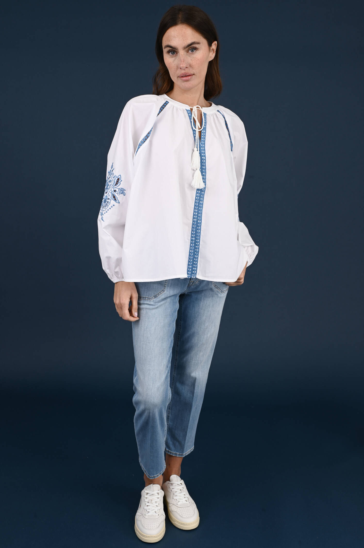 Ethno Tunika in Weiß/Blau Ethno Tunika in Weiß/Blau