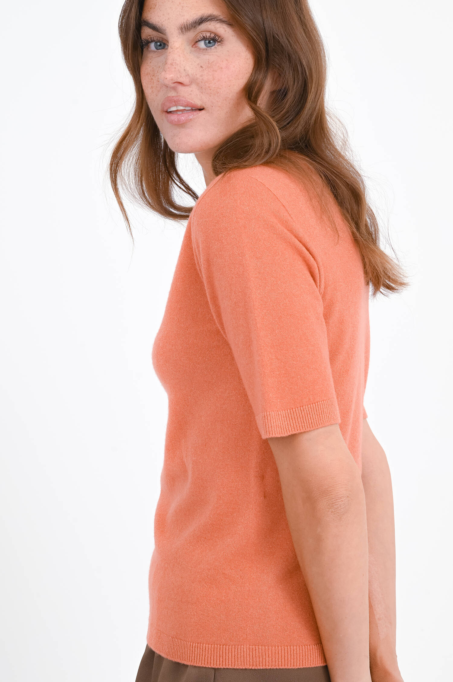 Kurzarm-Woll-Pullover in Terracotta