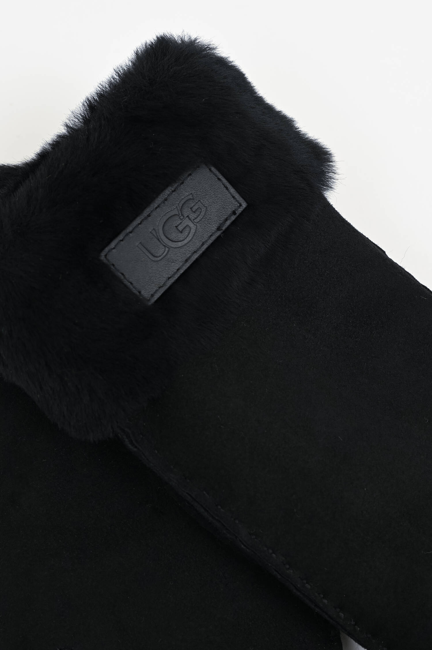 Lammfell-Handschuhe TURN CUFF in Schwarz