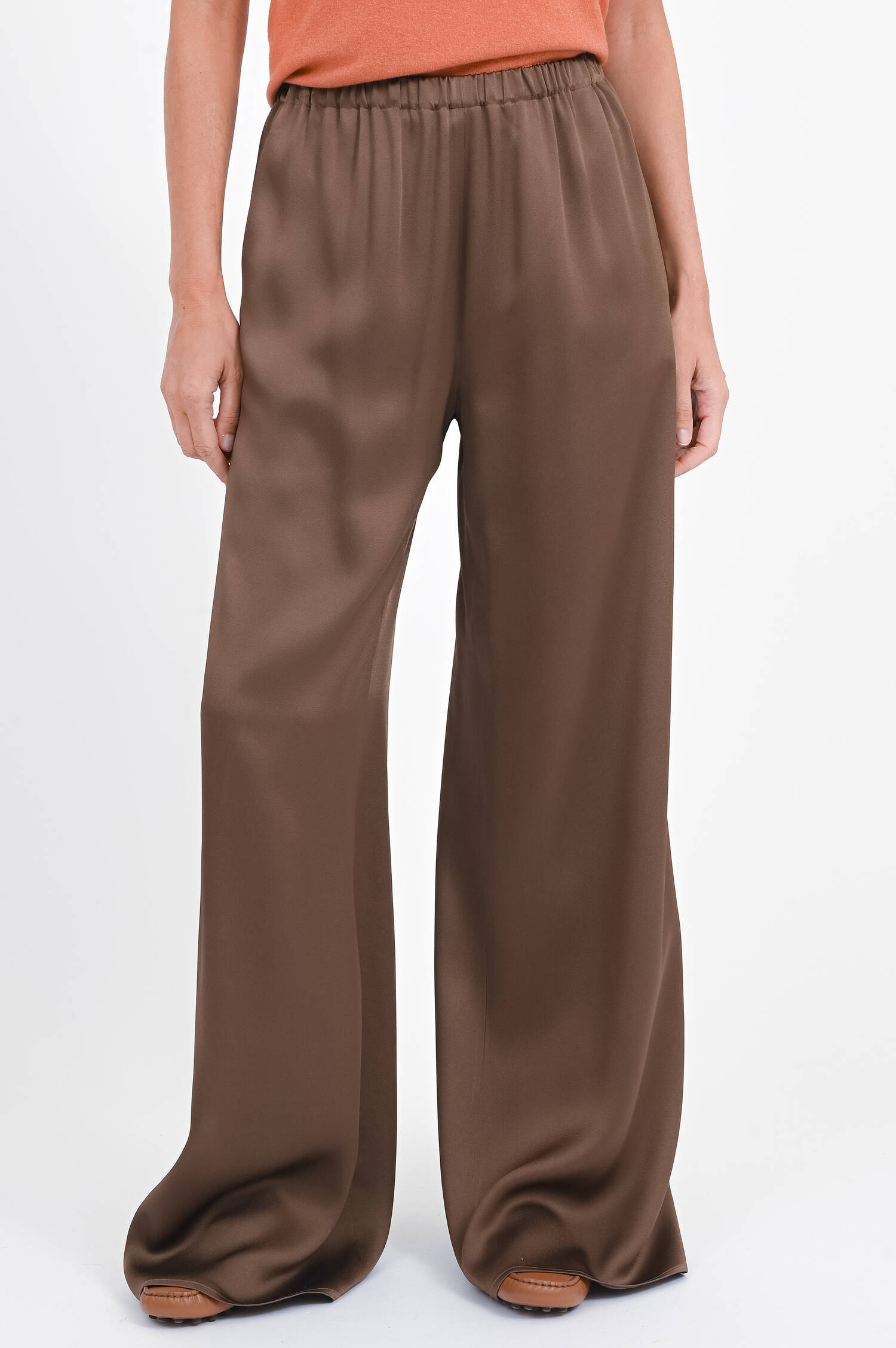 Hose in Satin-Optik in Marron