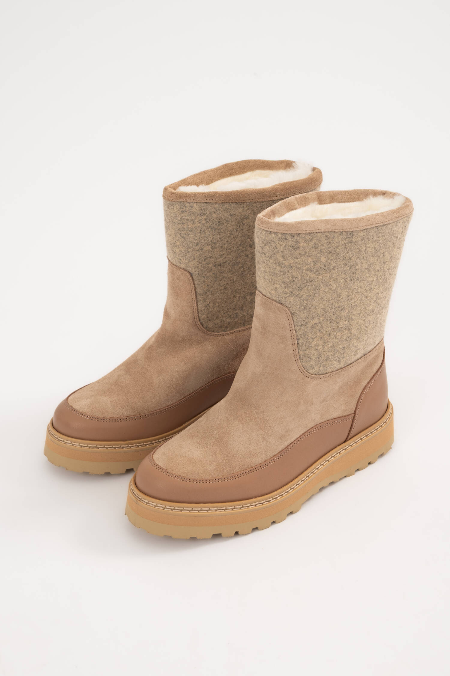 Stiefelette in beige