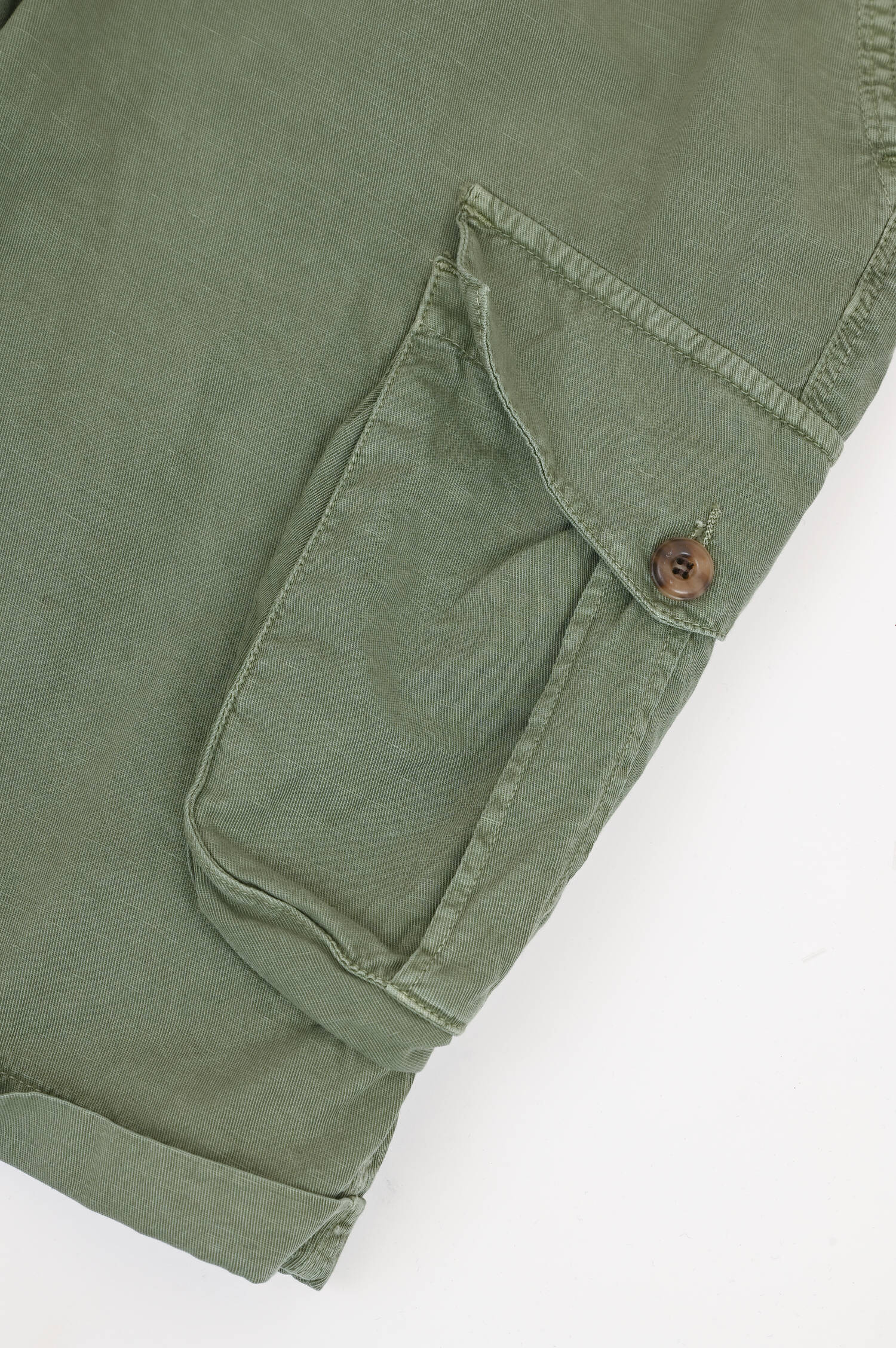 Cargo-Shorts in Khaki Cargo-Shorts in Khaki