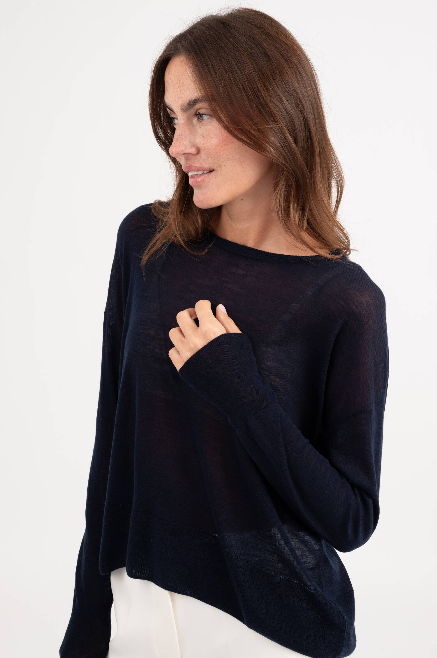 Gestricktes Langarmshirt in Navy