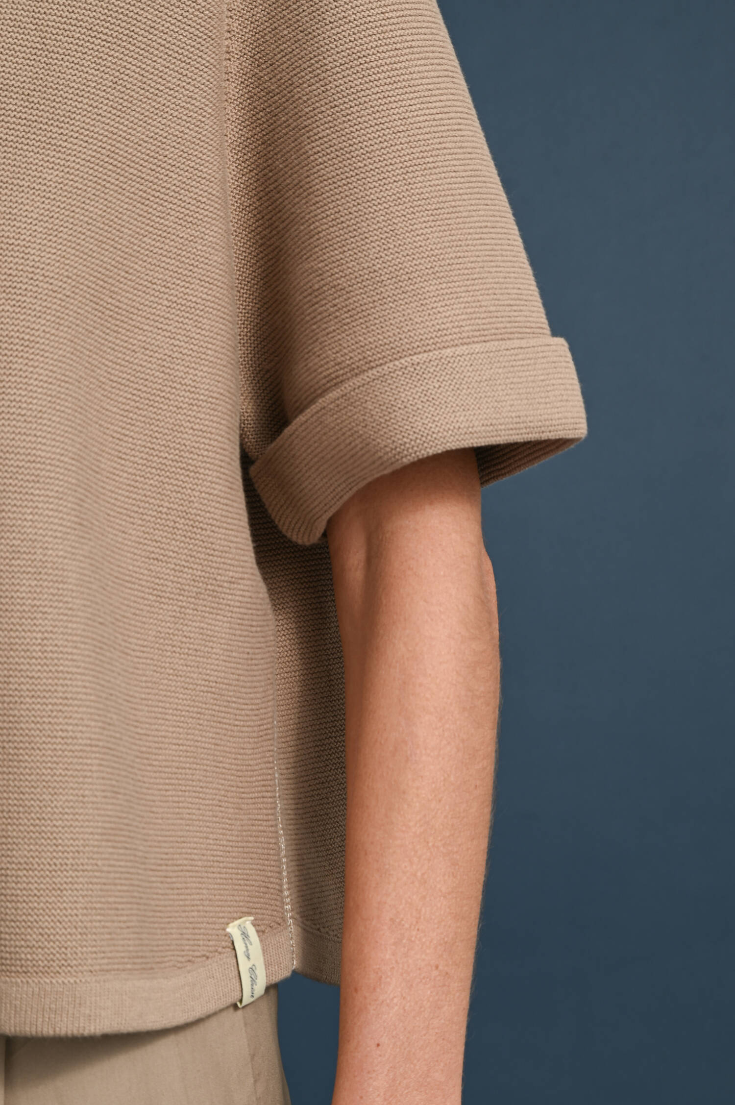 Kurzarm-Baumwollpullover in Terrabraun Kurzarm-Baumwollpullover in Terrabraun