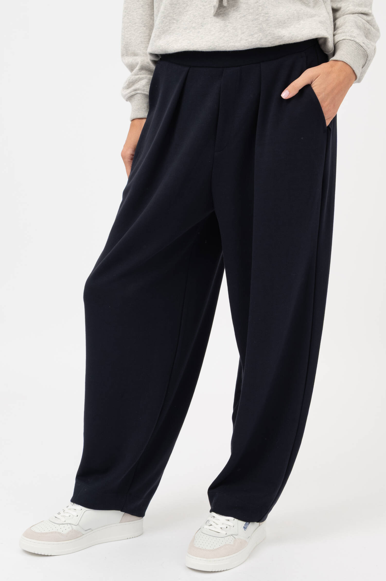 Barrel Leg Schlupfhose in Navy Barrel Leg Schlupfhose in Navy