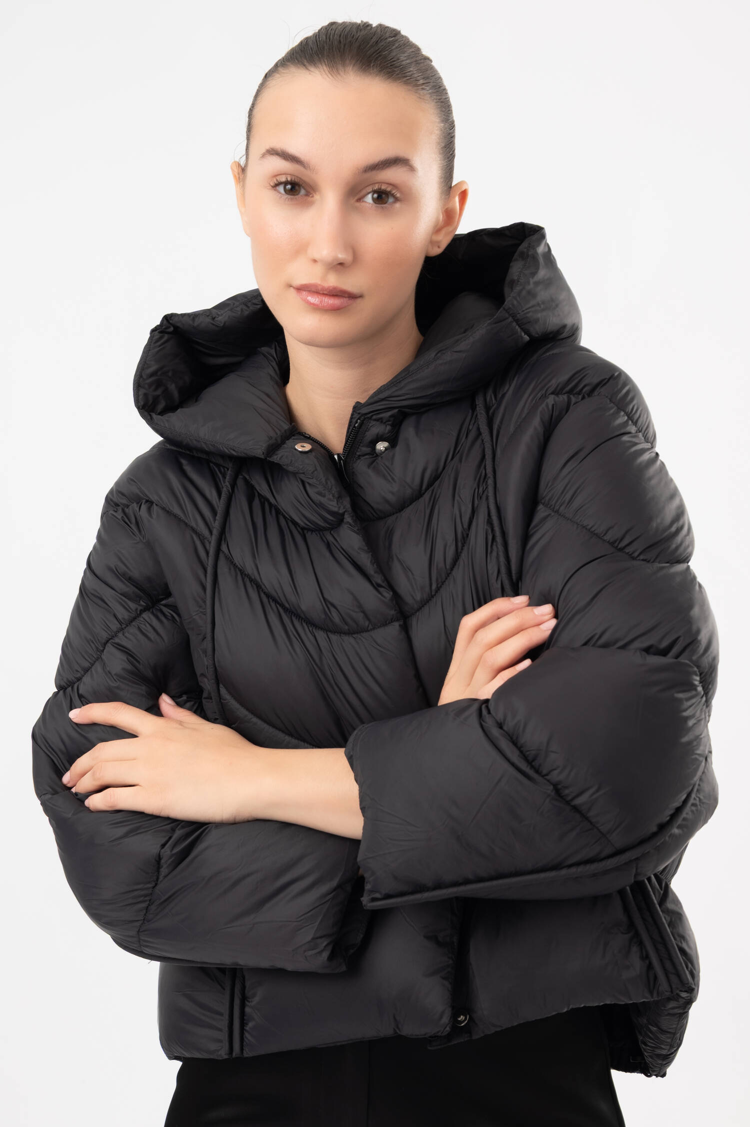 Steppjacke AKIKO in Schwarz Steppjacke AKIKO in Schwarz