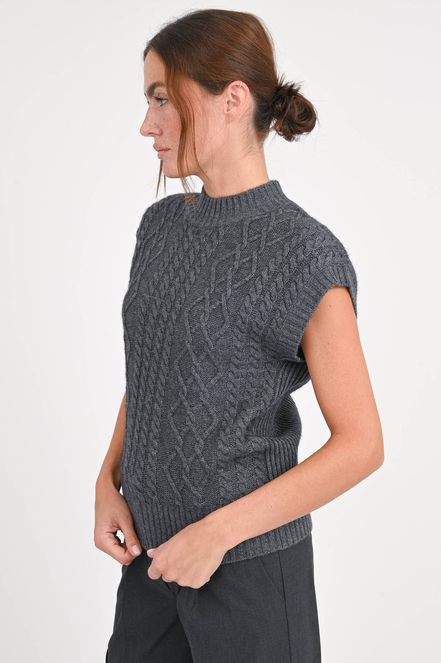 Pullunder aus Woll-Cashmere-Mix in Grau Pullunder aus Woll-Cashmere-Mix in Grau