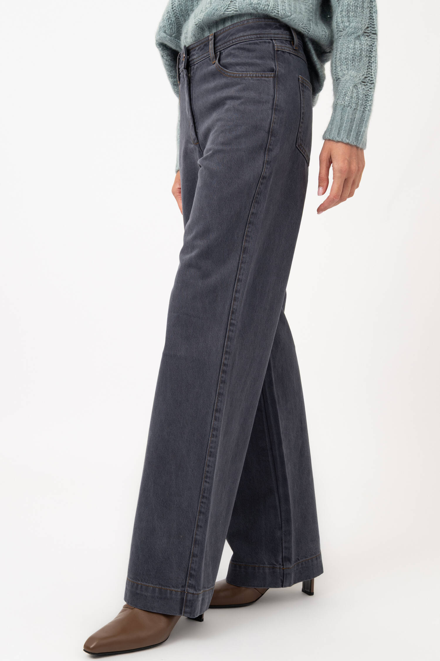 Wide-Leg-Jeans in Blaugrau